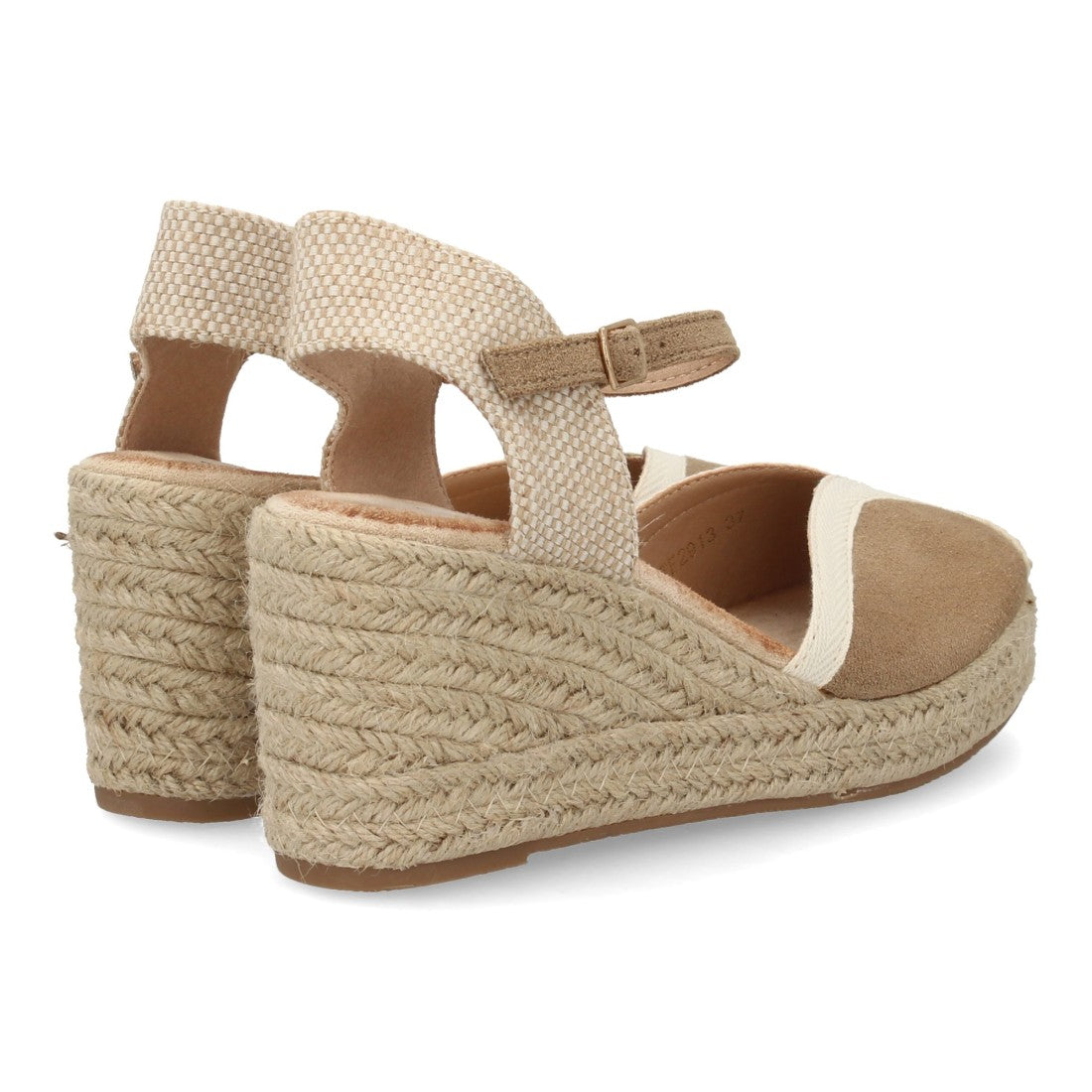Alpargata artesanal color kaki con cuña de esparto y hebilla.