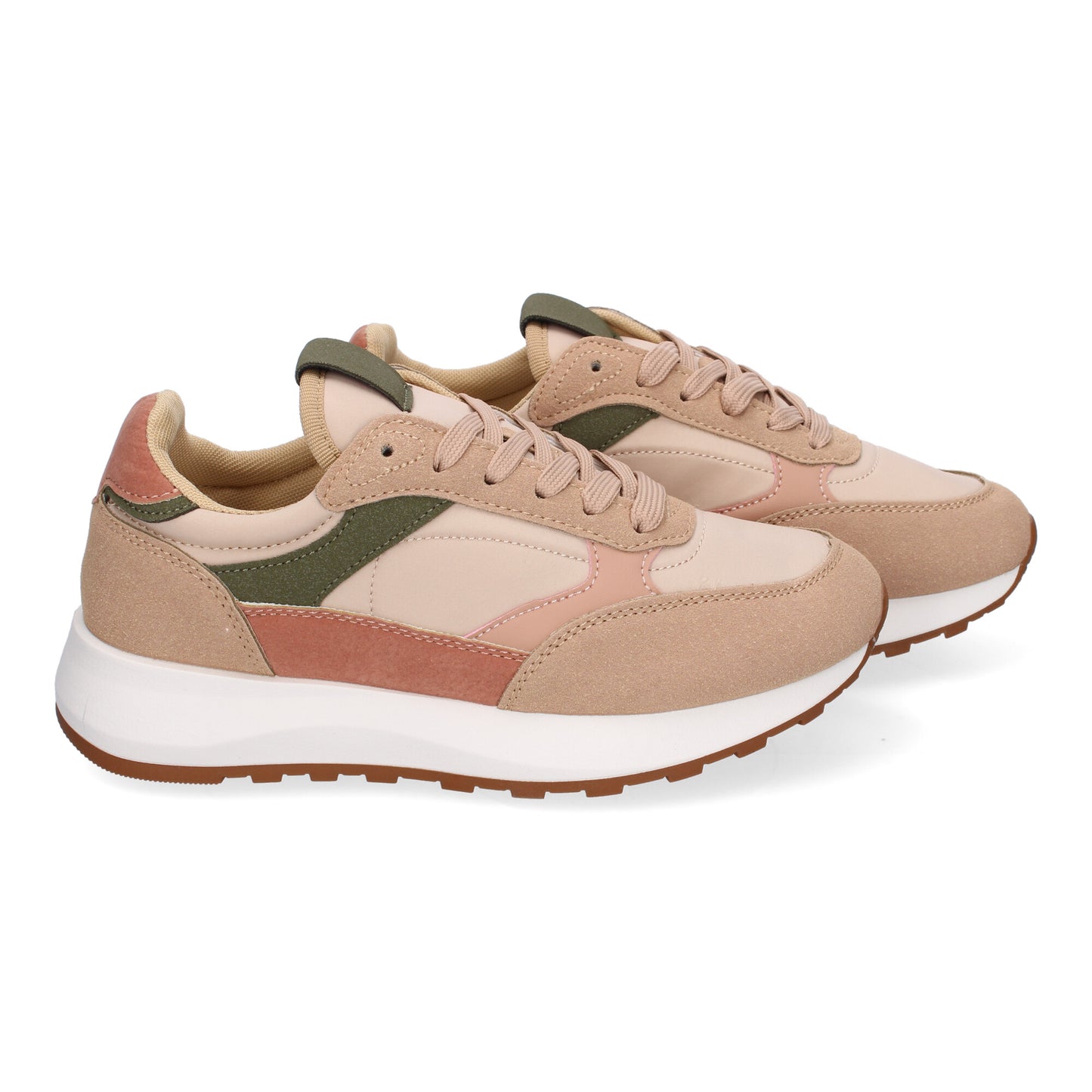 Zapatillas planas deportivas de mujer en color rosa con puntera redonda y cordoneras.