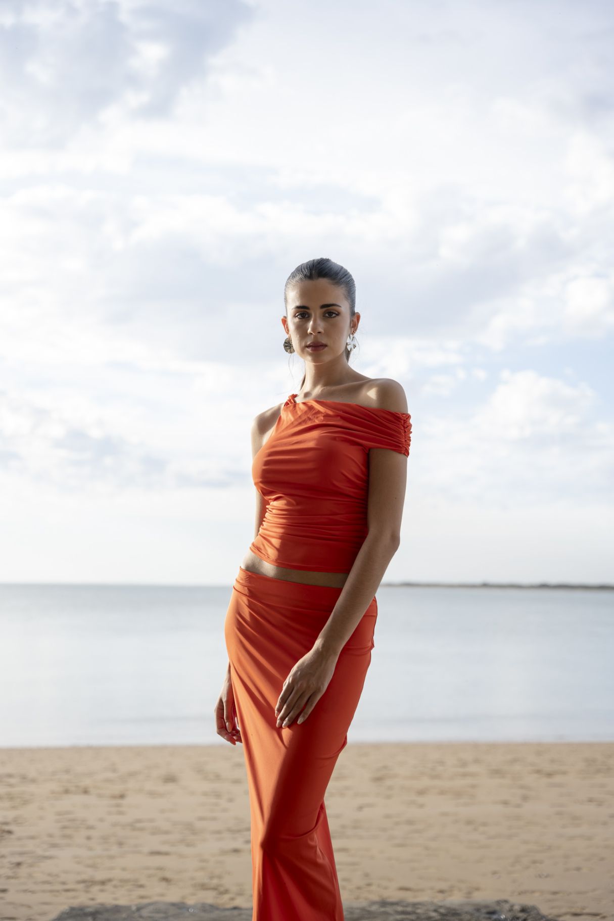 Falda midi poliamida elegante y cómoda de Emarola & Co