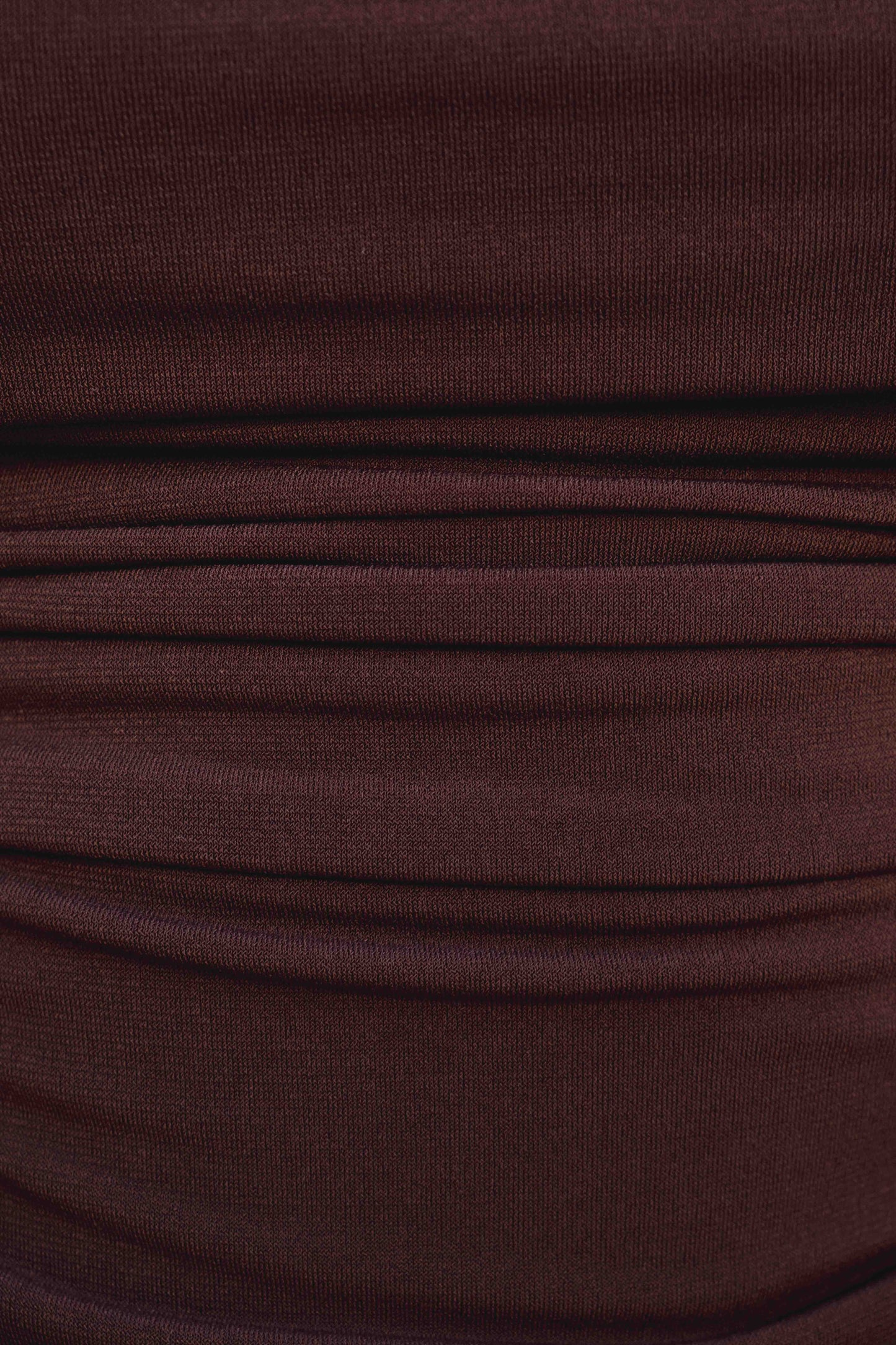 Body asimétrico marrón chocolate de alta calidad textil