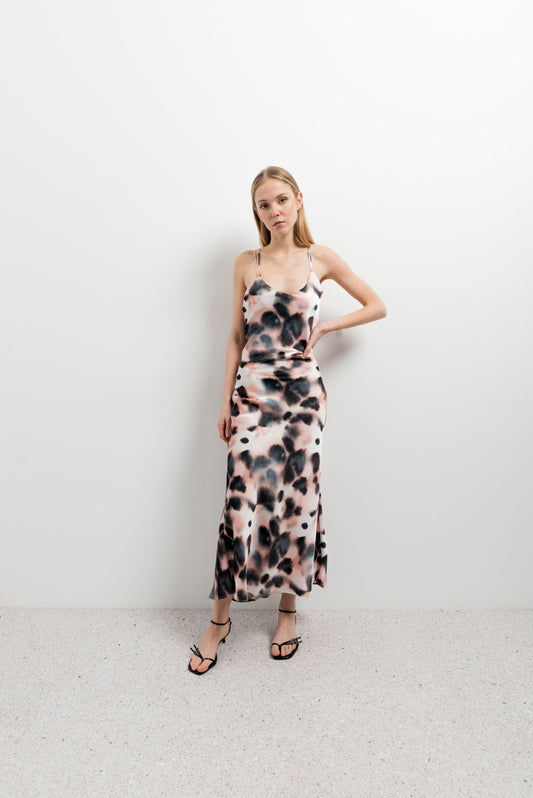 Vestido estampado tie dye, vestido de invitada elegante y cómodo de Emarola & Co