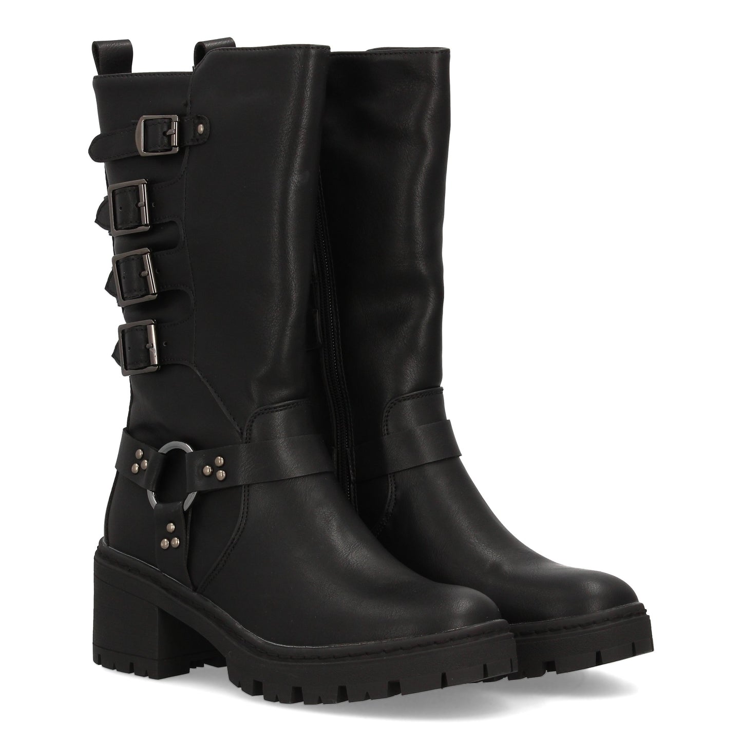 Bota militar negra de caña alta con cuatro hebillas, aro metálico lateral y suela gruesa con tacón ancho.