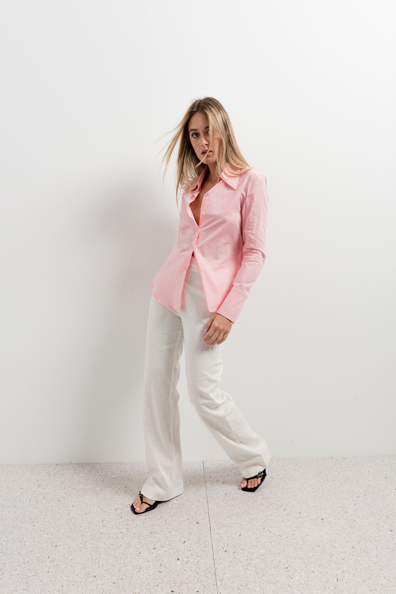 Camisa fluida rosa suave tejido ligero mujer