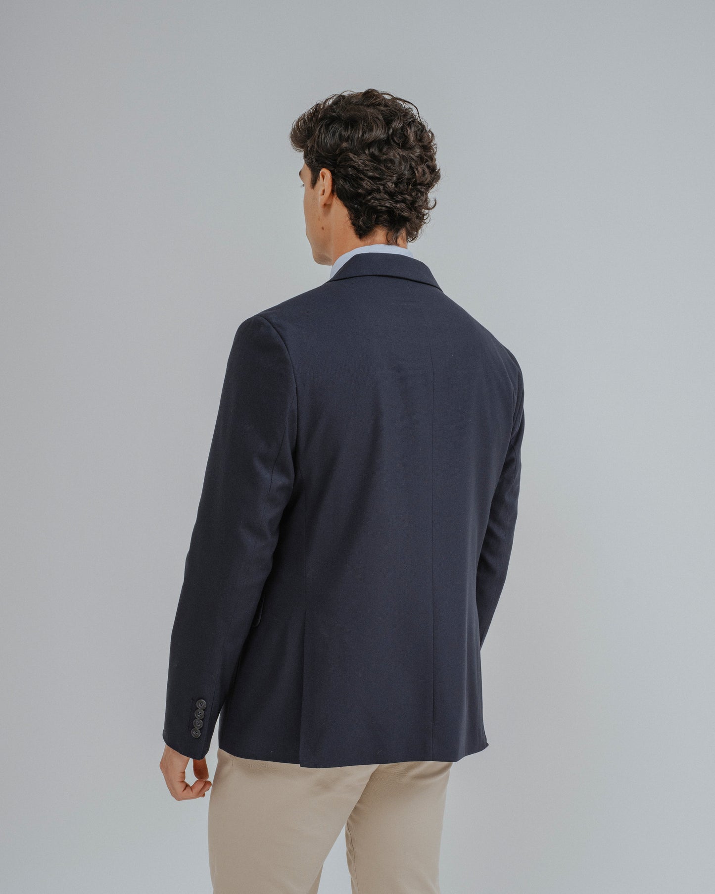 Chaqueta blazer azul marino con doble bolsillo de cartera para hombre