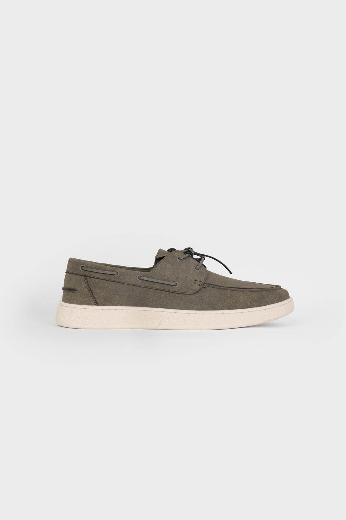 Zapatos náuticos verdes de hombre con suela a contraste