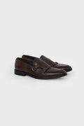 Zapatos de vestir marrones con hebilla