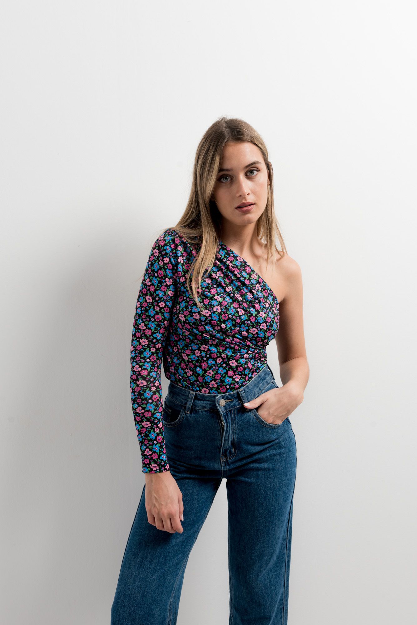 Body asimétrico mujer estampado rosa un hombro ajuste elástico fiesta