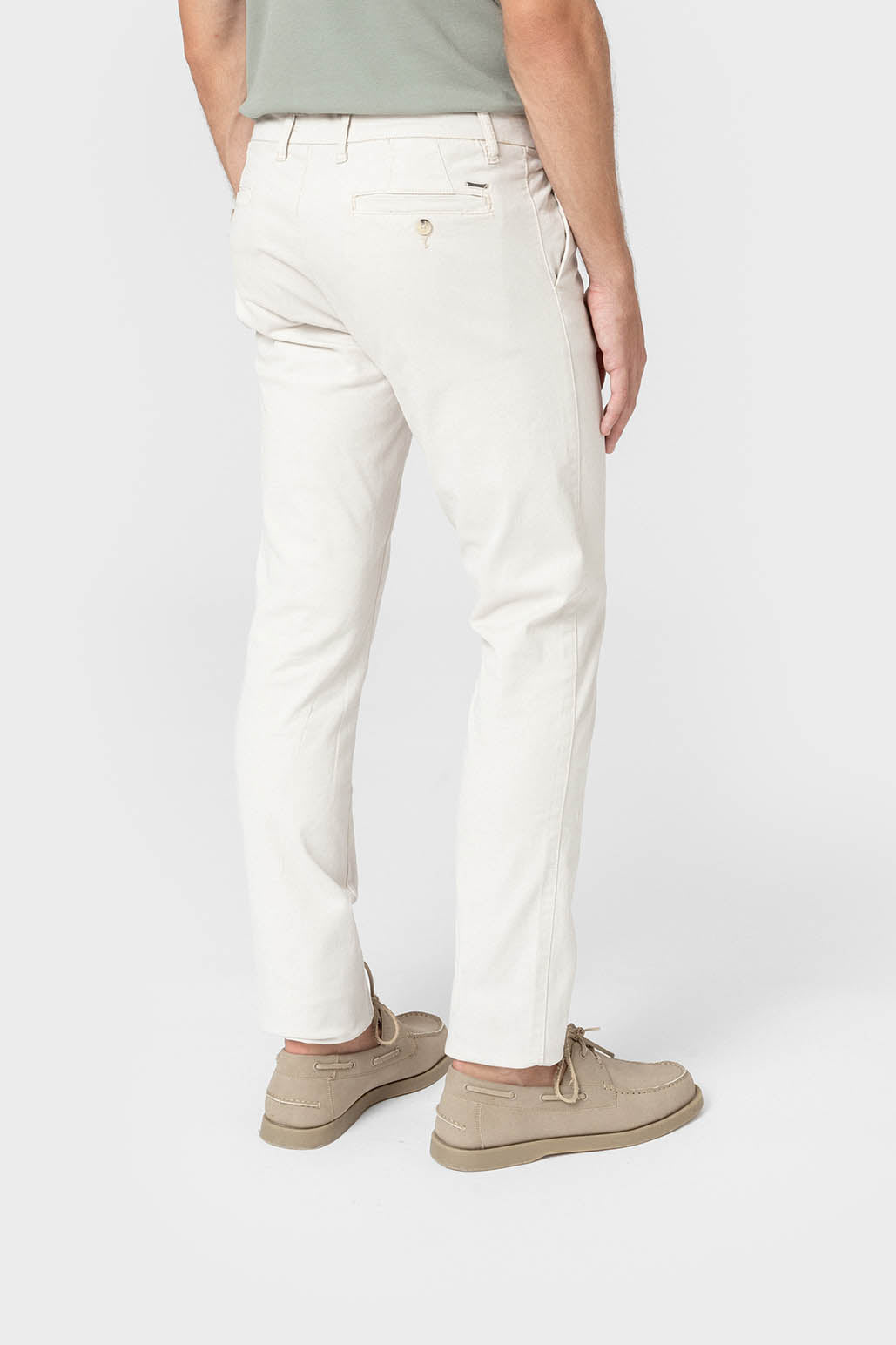 Pantalón chino slim con pinzas