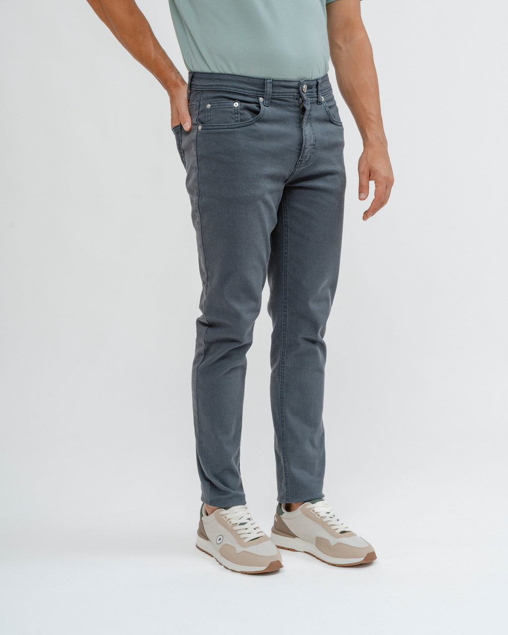 Pantalón slim azul de hombre con cinco bolsillos