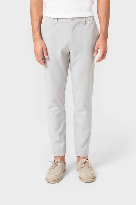 Pantalón casual tipo chino gris de diseño español con cintura elástica Celopman