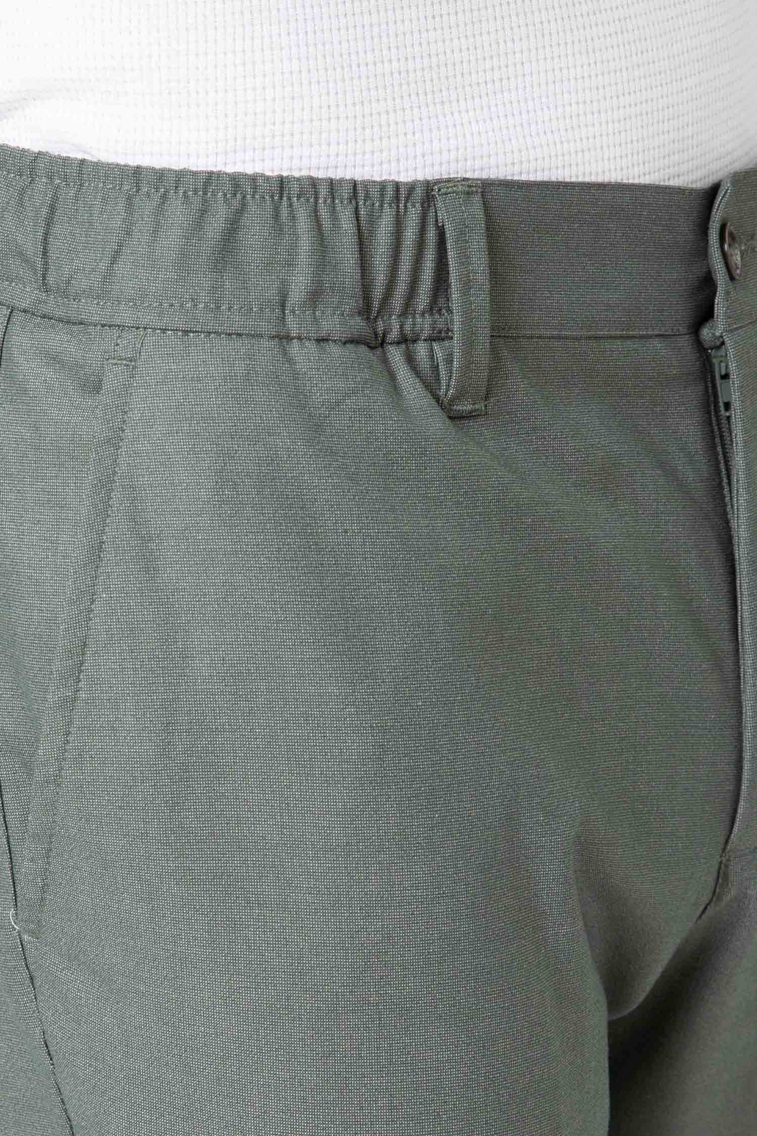Pantalón casual tipo chino verde de diseño español con cintura elástica Celopman