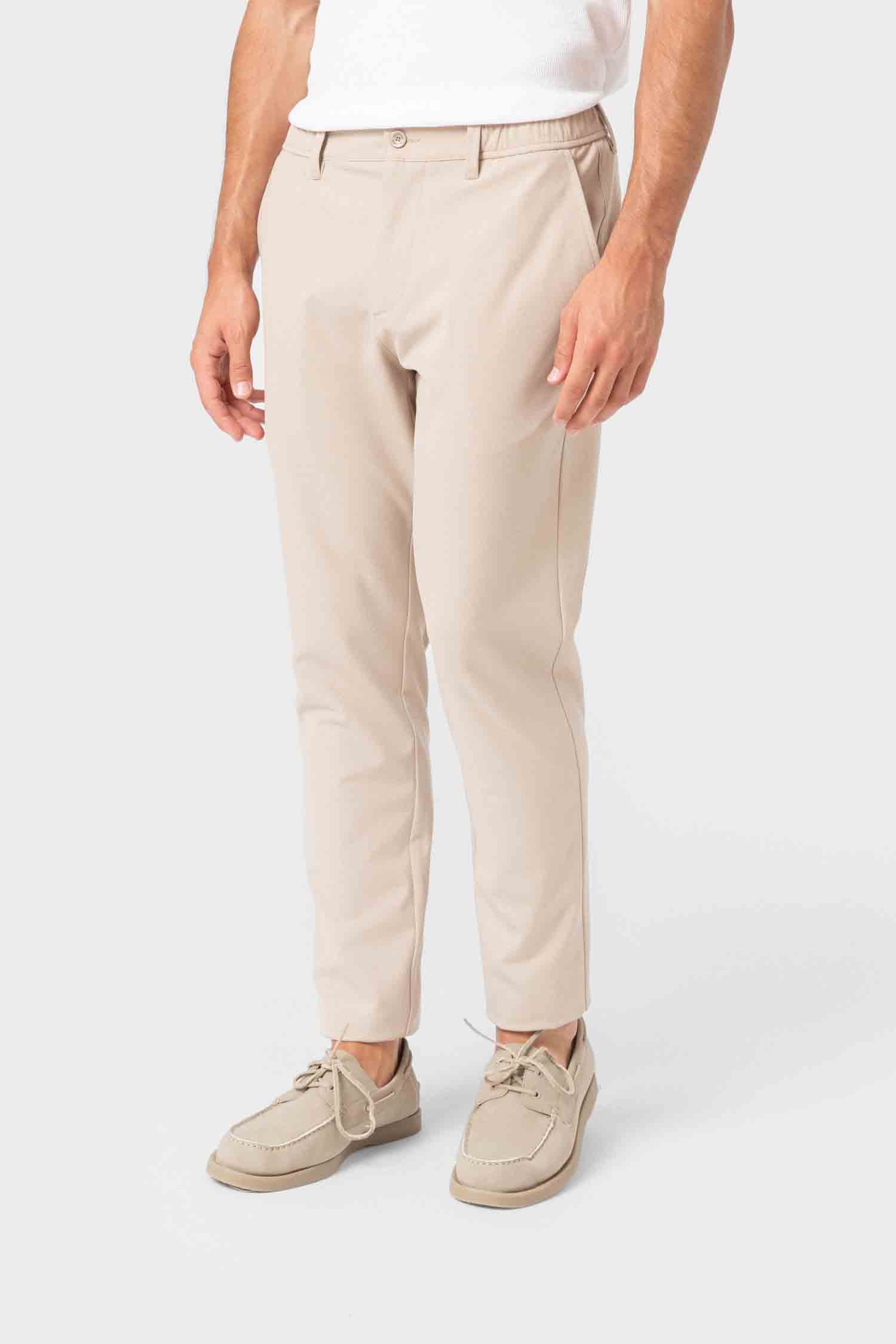 Pantalón chino beige de diseño español para hombre con cintura elástica Celopman