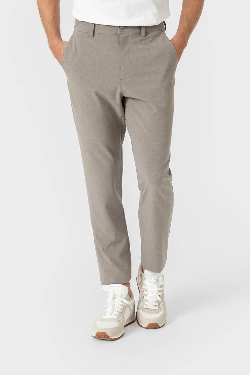 Pantalón de vestir taupe regular fit para hombre