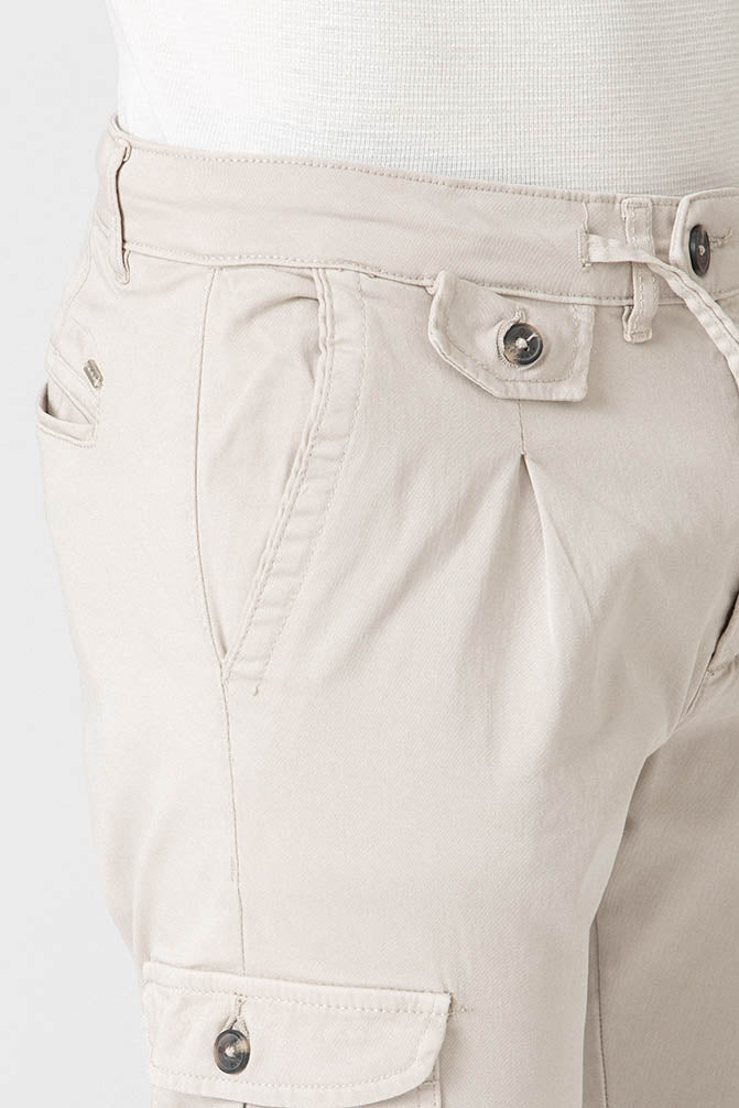 Pantalón chino cargo gris slim con pinzas para hombre