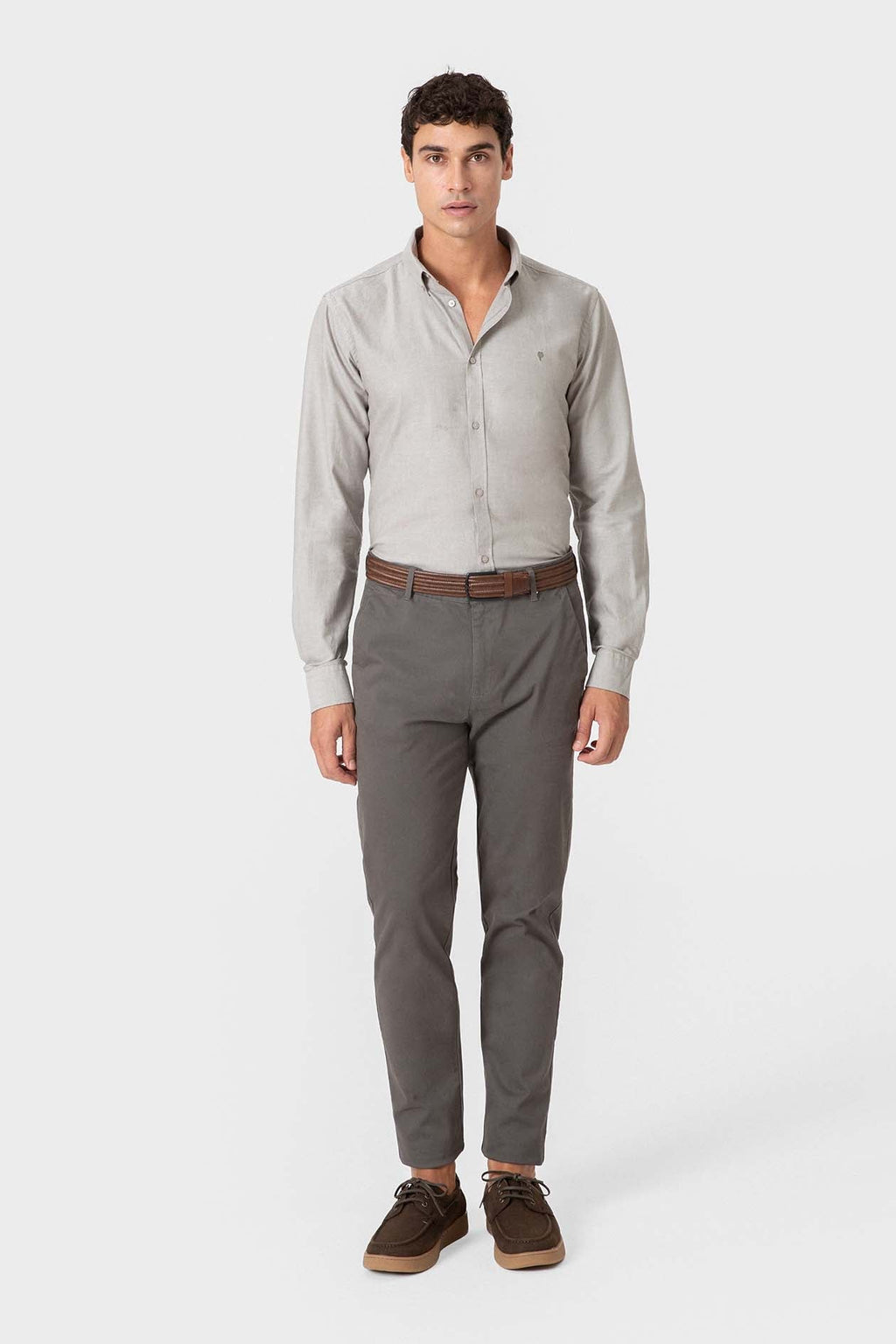 Pantalón chino slim gris de hombre en algodón con elastano
