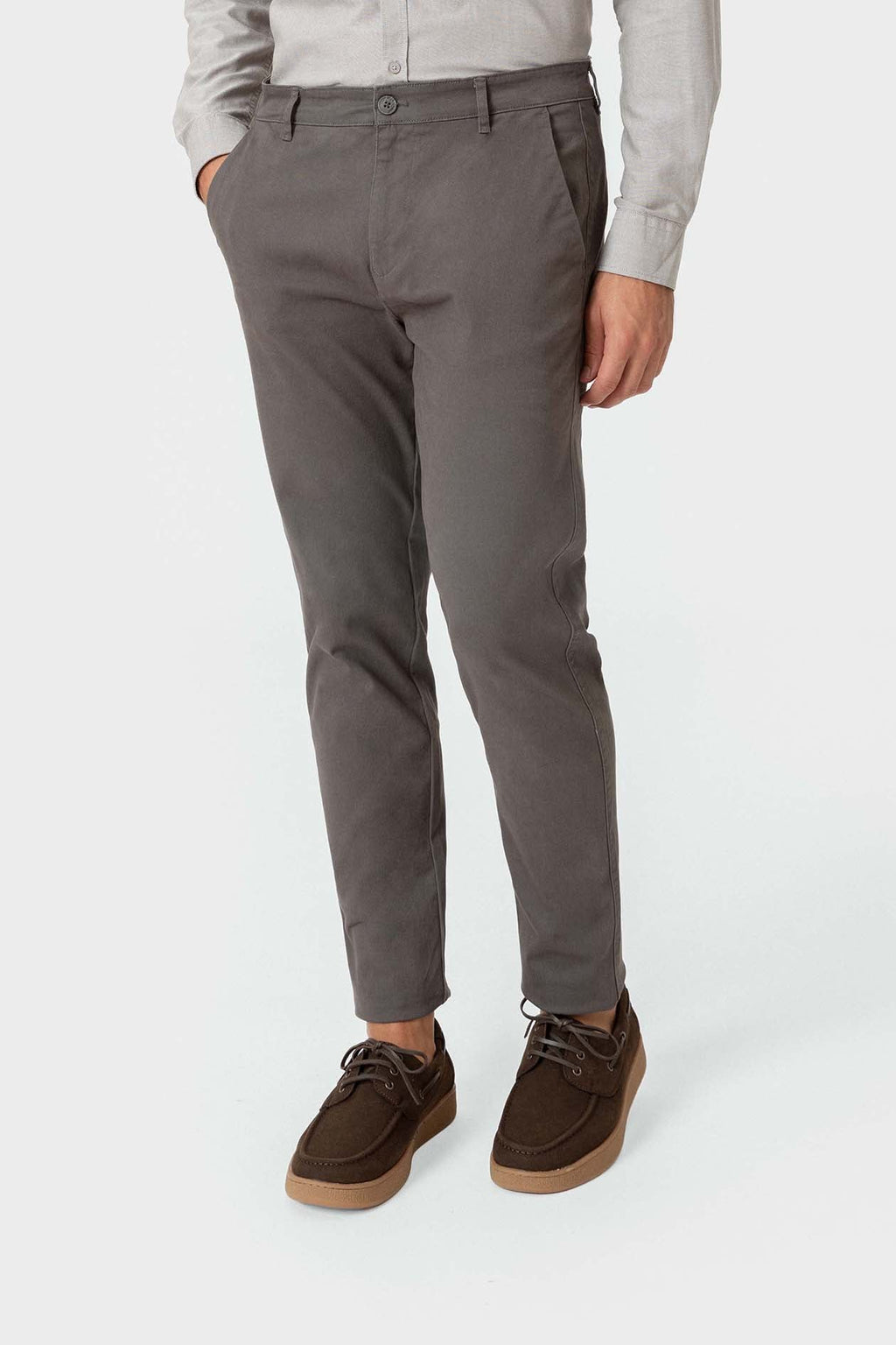 Pantalón chino slim gris de hombre en algodón con elastano