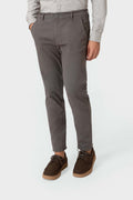 Pantalón chino slim gris de hombre en algodón con elastano