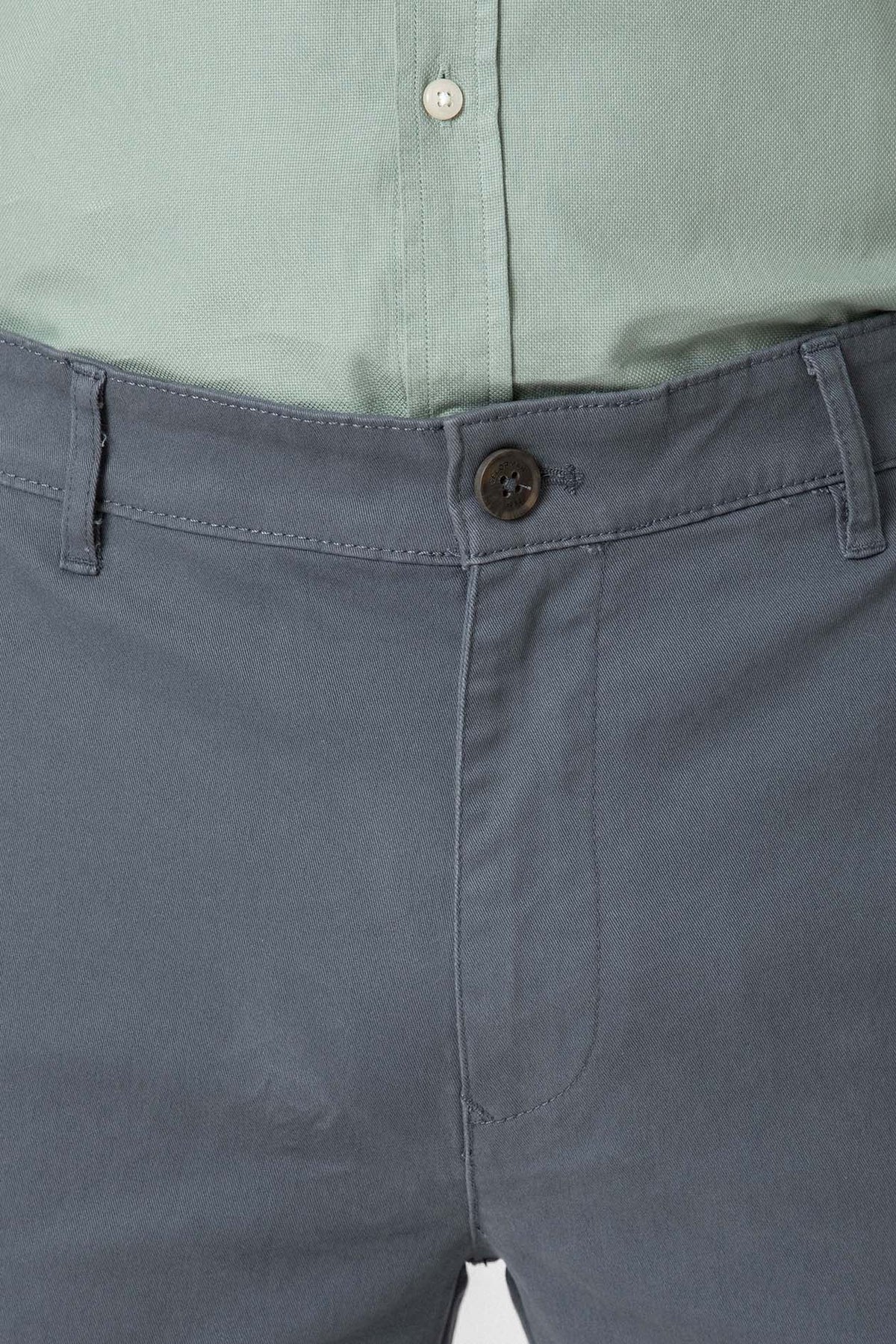 Pantalón chino slim azul marino de hombre en algodón con elastano