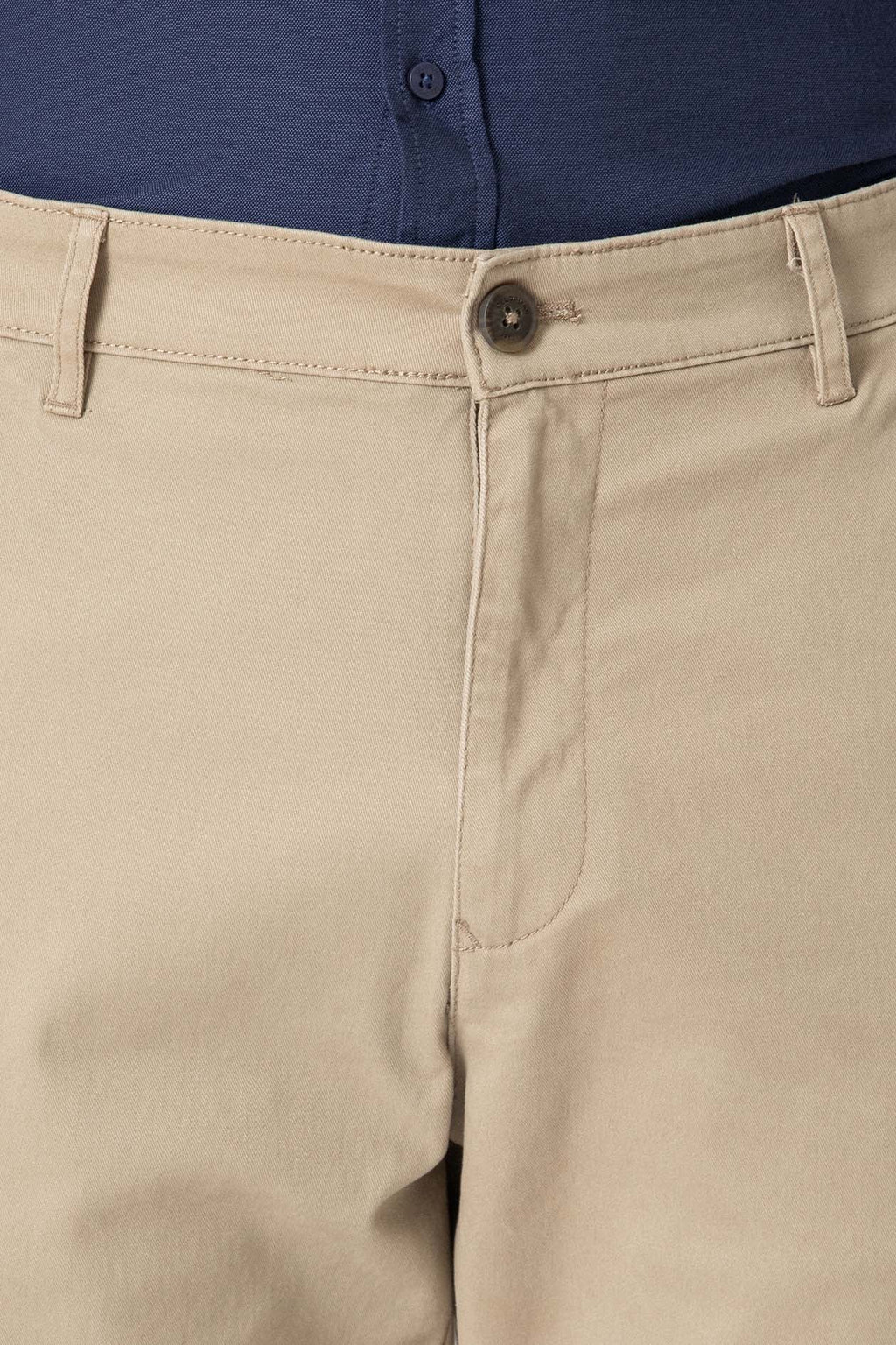 Pantalón chino slim camel de hombre en algodón con elastano