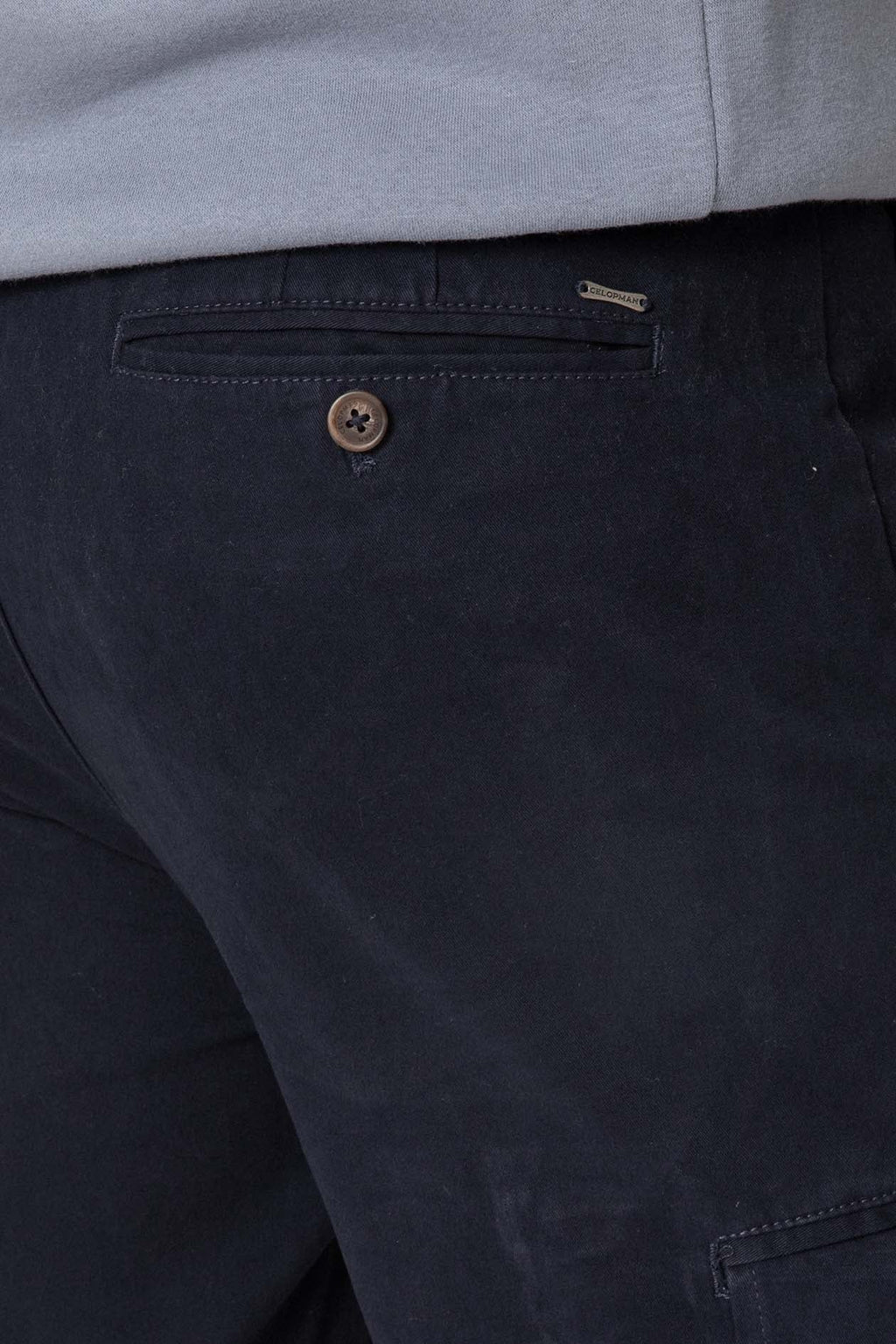 Pantalón Chino Cargo Azul para Hombre con Seis Bolsillos
