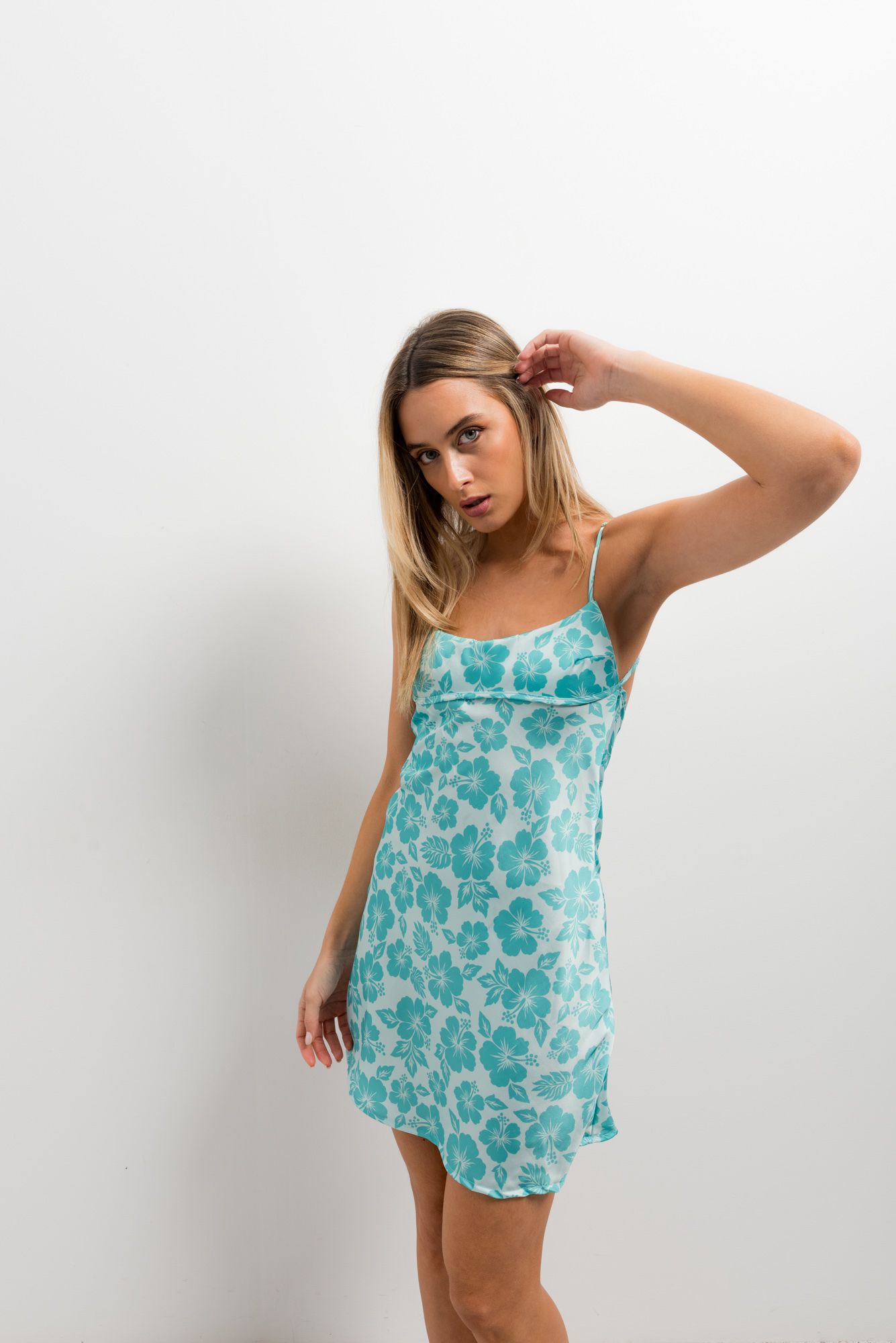 Vestido satinado verde mujer estampado geométrico retro