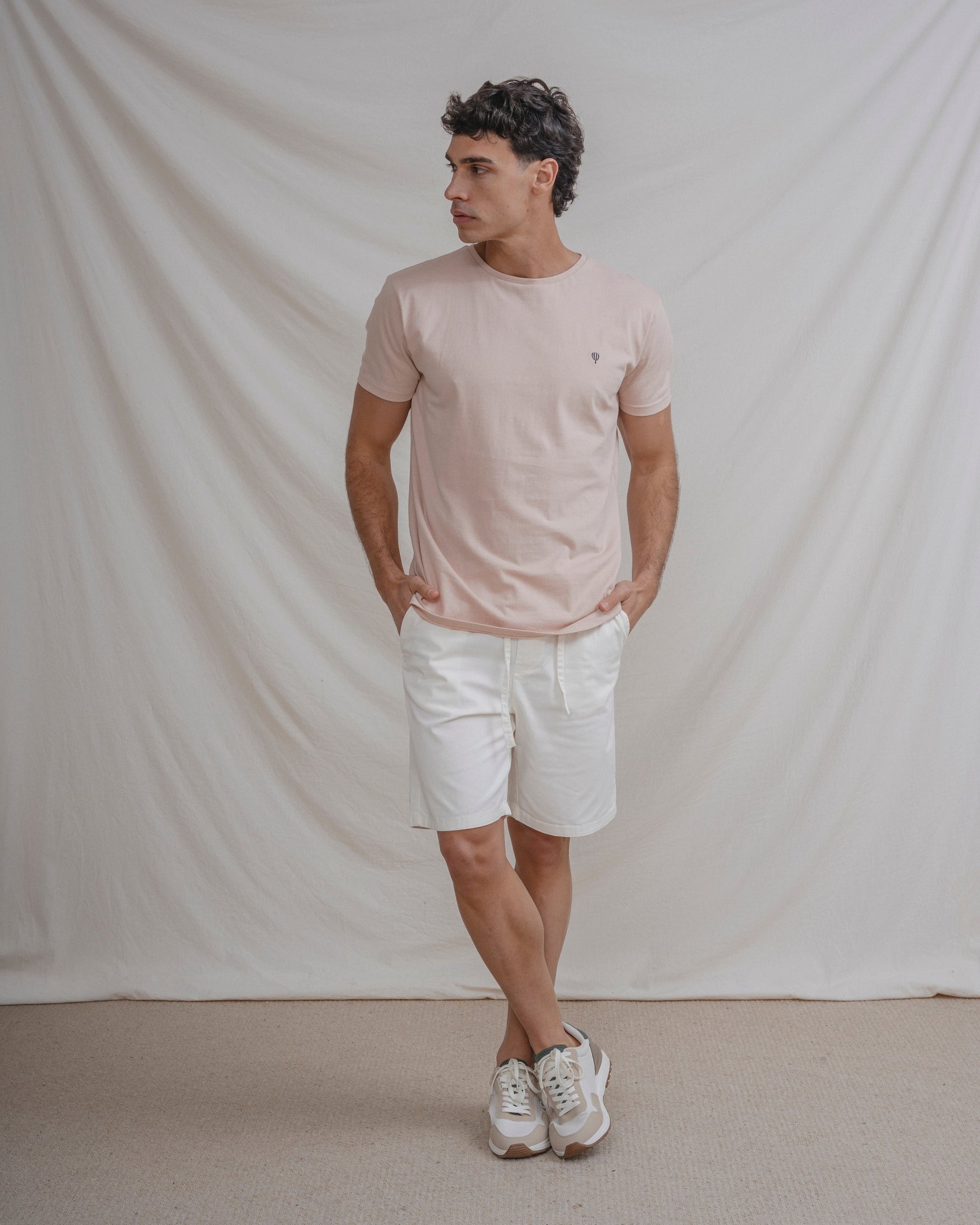 Bermuda casual beige con cintura elástica para hombre