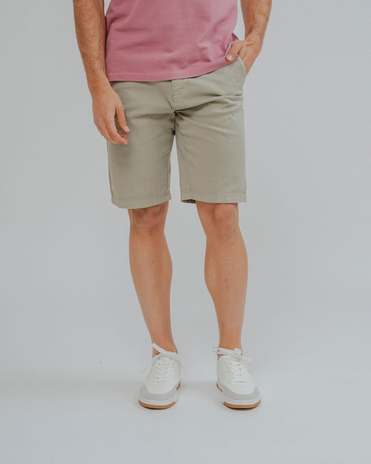 Bermuda tipo chino verde para hombre