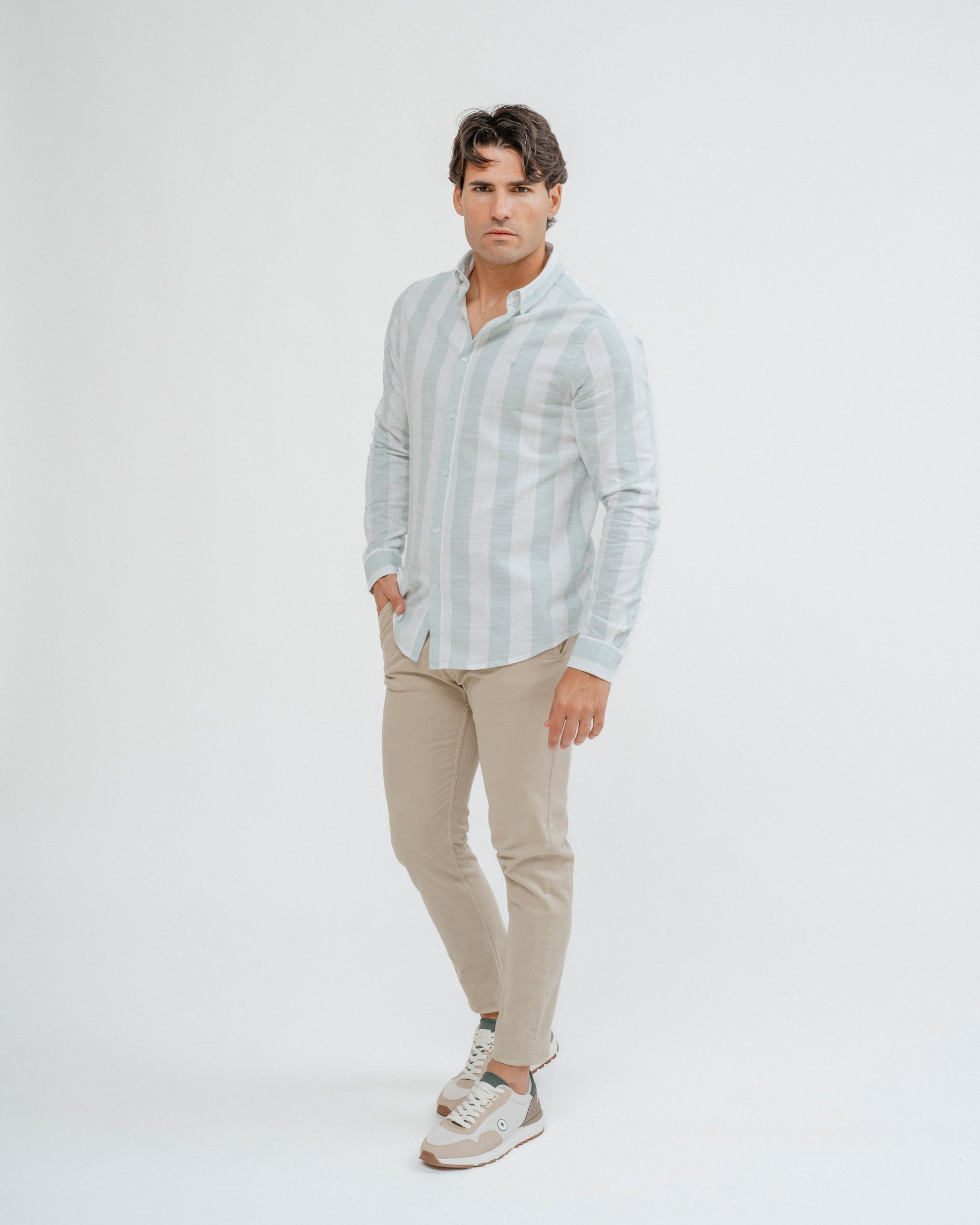 Camisa celeste a rayas 100% algodón para hombre