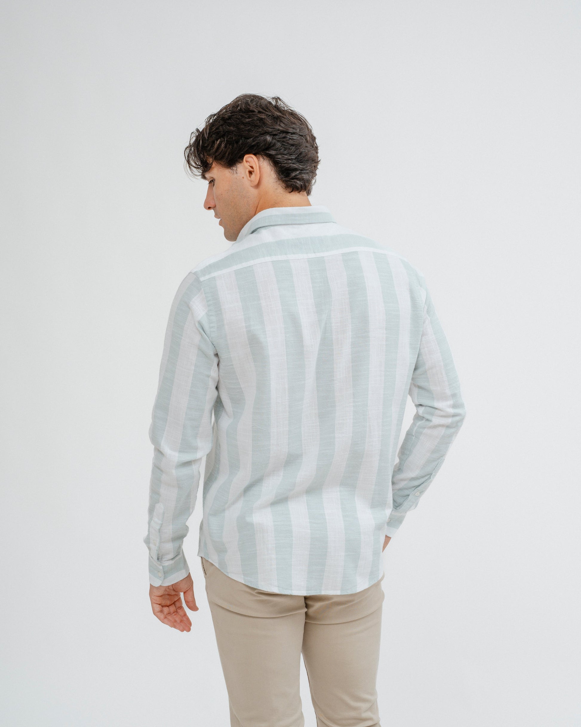Camisa celeste a rayas 100% algodón para hombre
