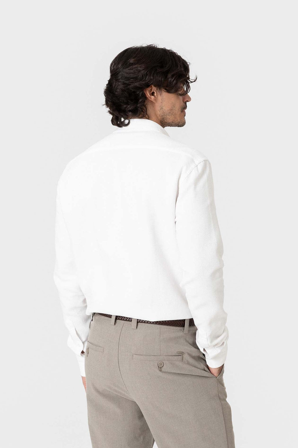 Camisa de vestir blanca con estructura de tejido para hombre