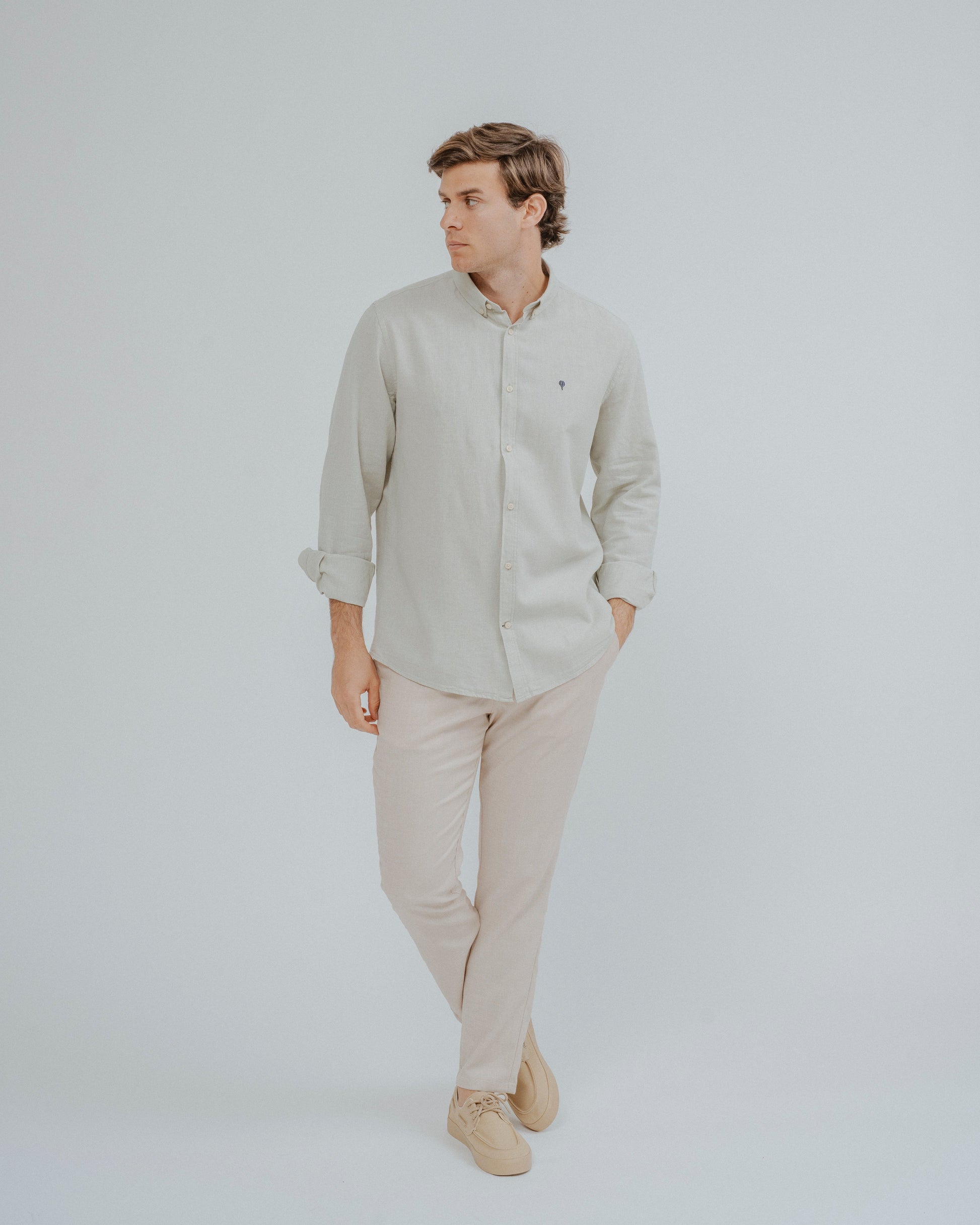 Camisa de lino y algodón verde de manga larga para hombre
