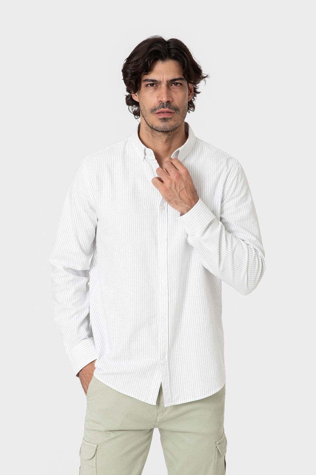 Camisa Oxford de hombre de rayas finas en algodón