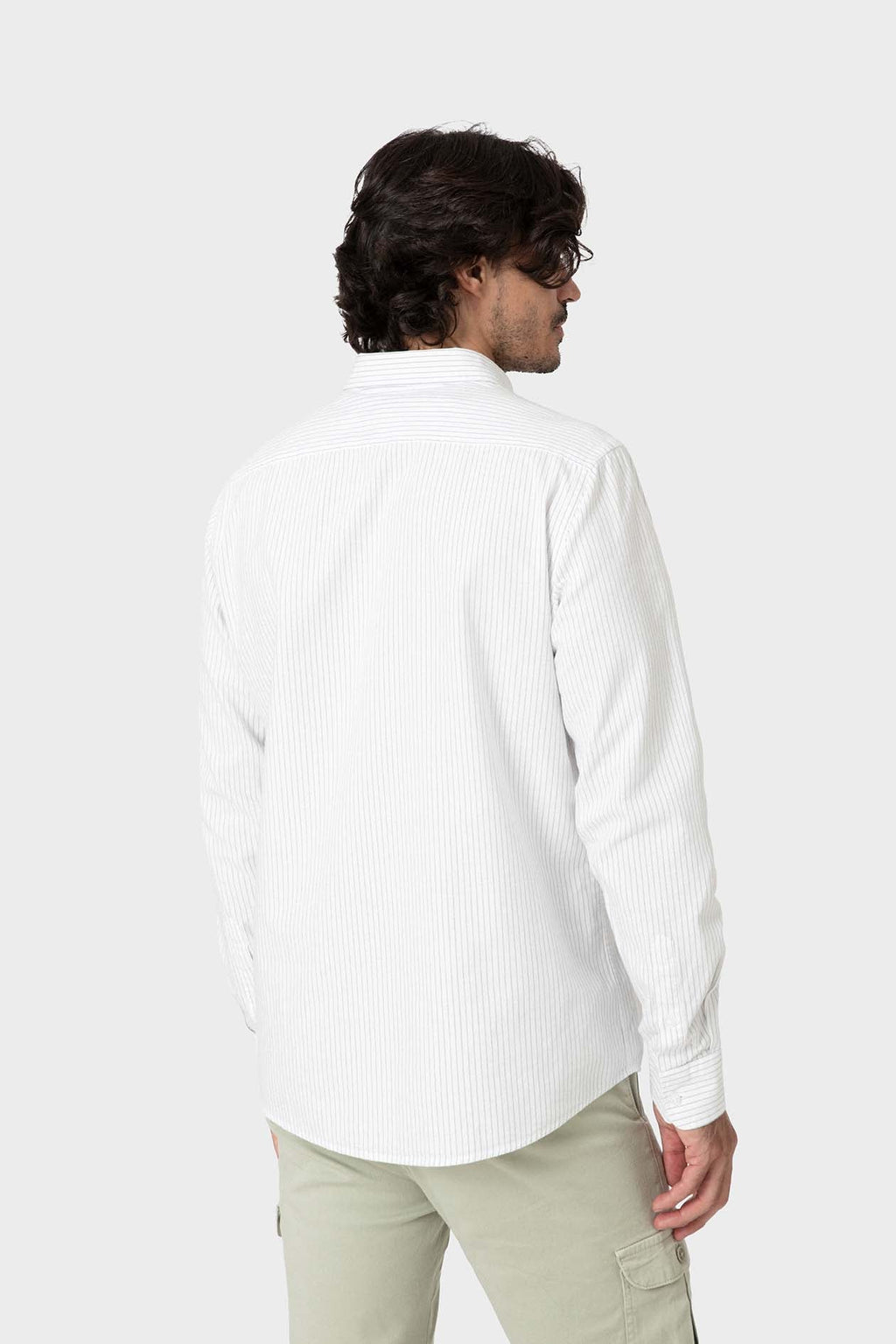 Camisa Oxford de hombre de rayas finas en algodón