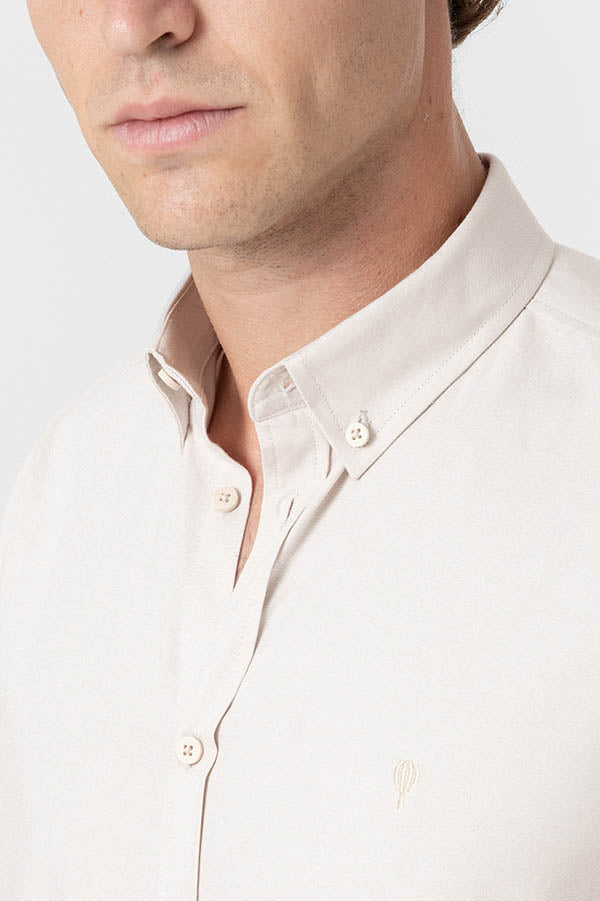Camisa Oxford beige de algodón para hombre
