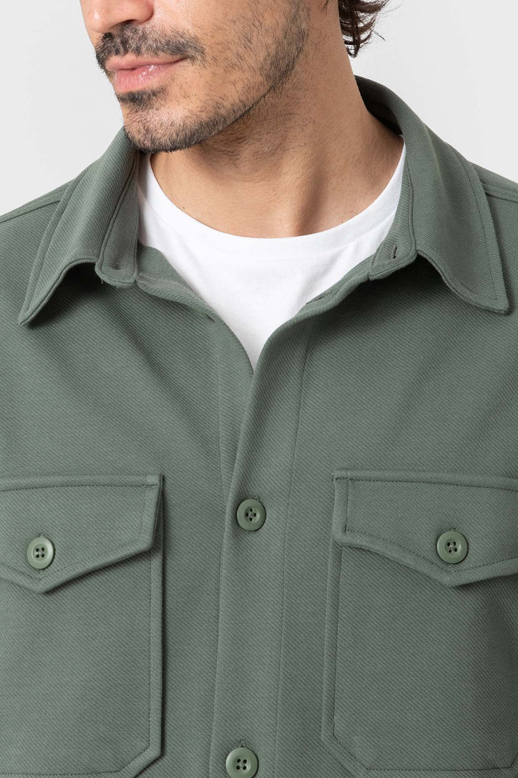 Sobrecamisa verde de punto con tejido diagonal para hombre