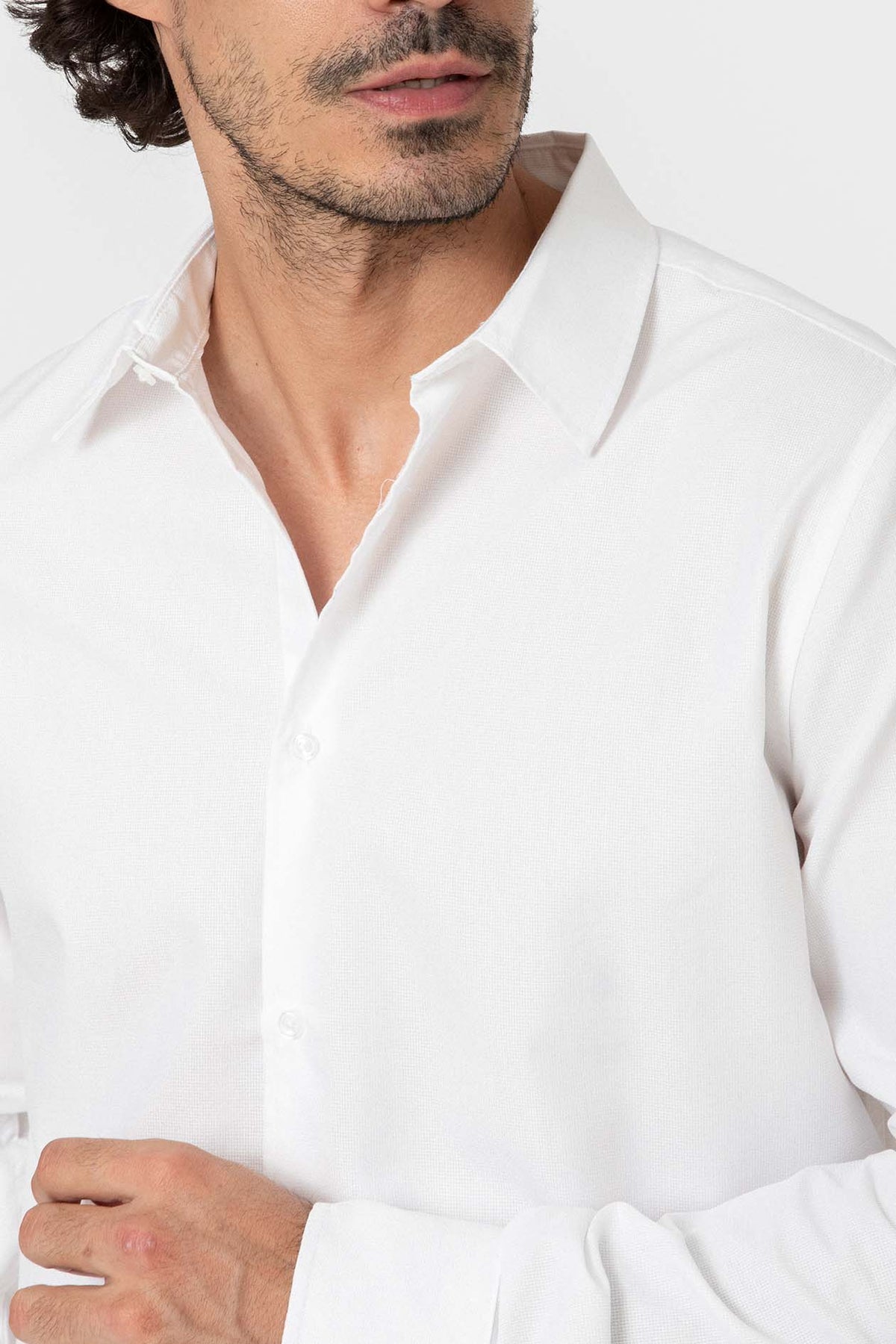 Camisa de vestir blanca con brocado para hombre