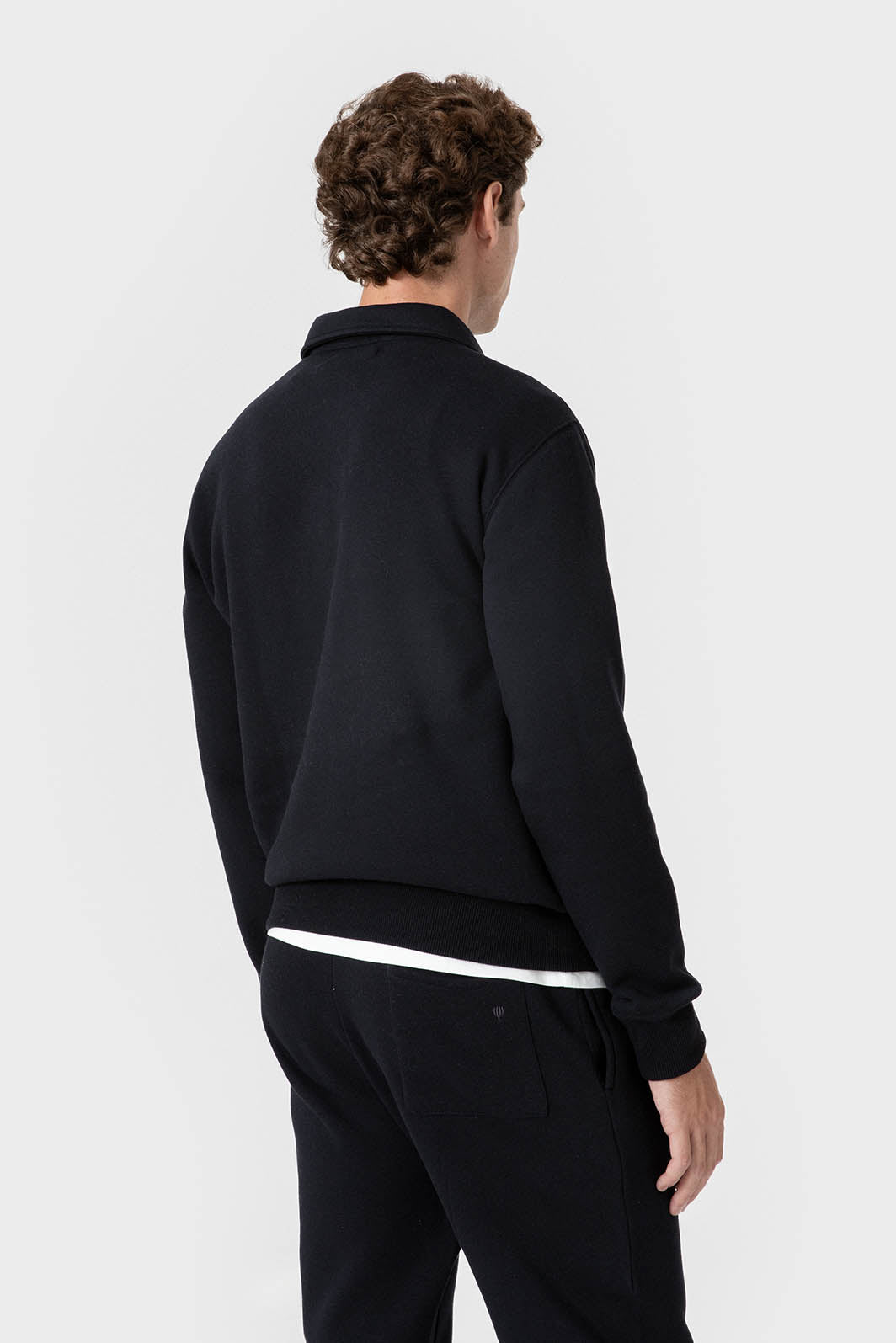 Sudadera azul marino de hombre con cuello polo y cremallera