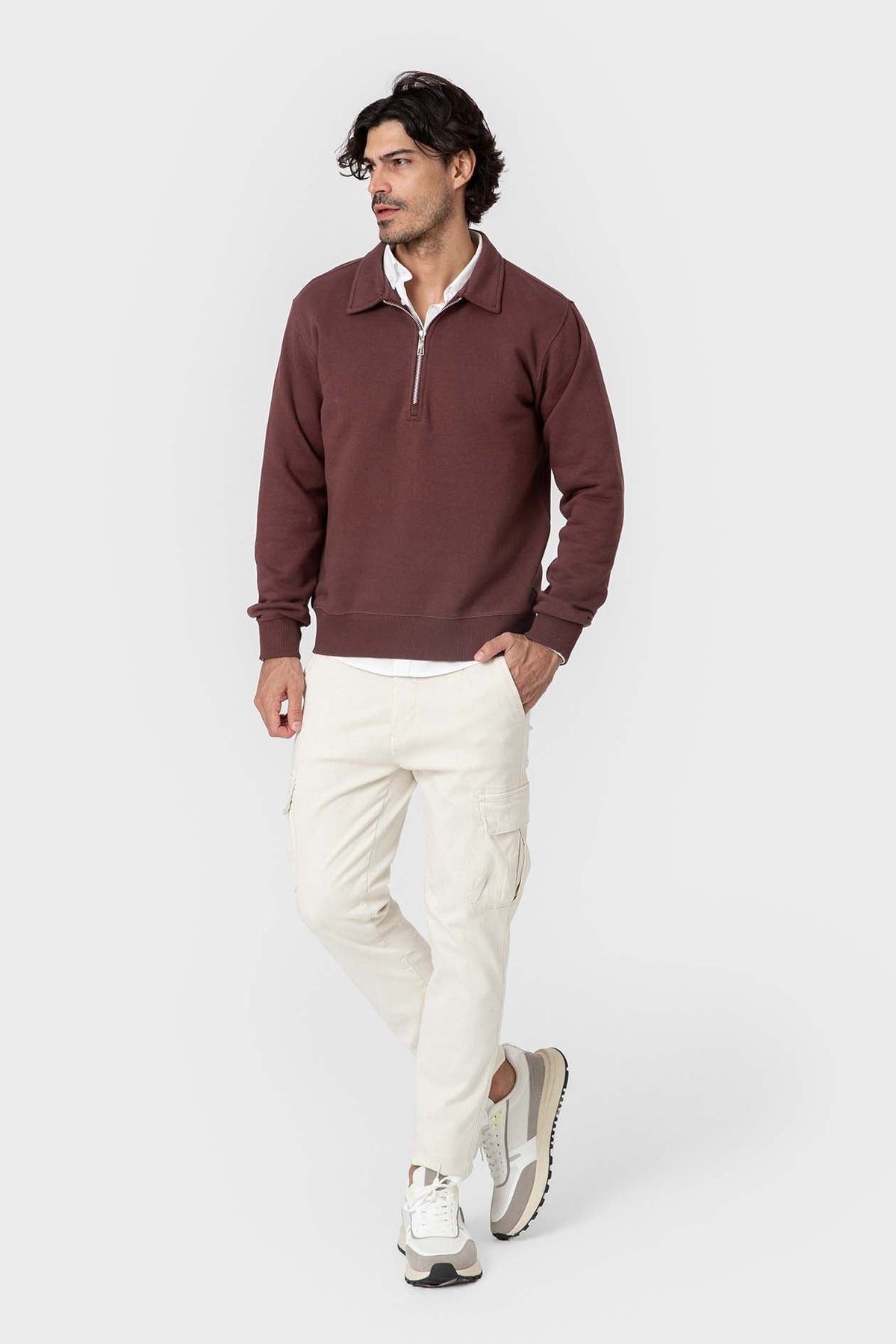 Sudadera burdeos de hombre con cuello polo y cremallera