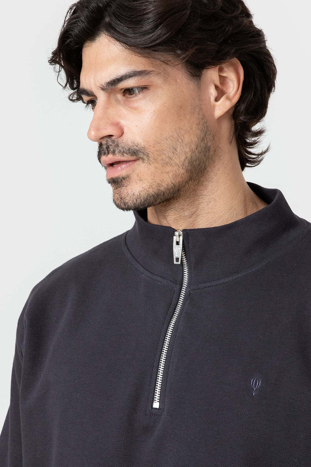 Sudadera azul marino de algodón con cuello chimenea para hombre