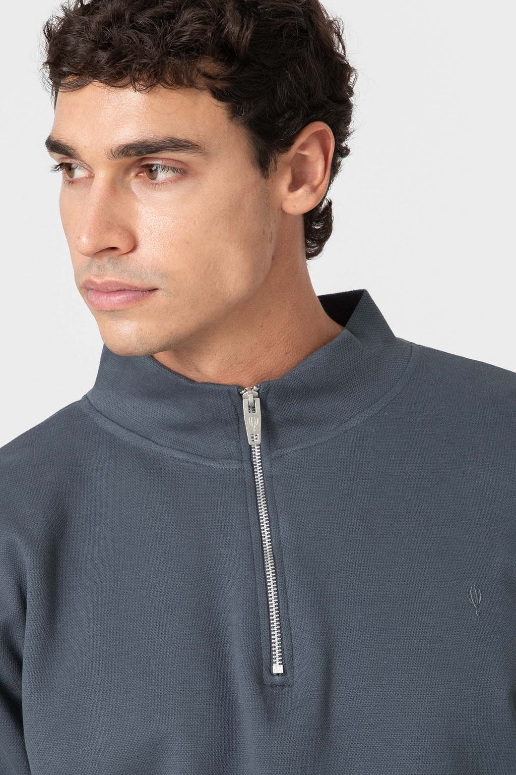 Sudadera azul de algodón con cuello chimenea para hombre