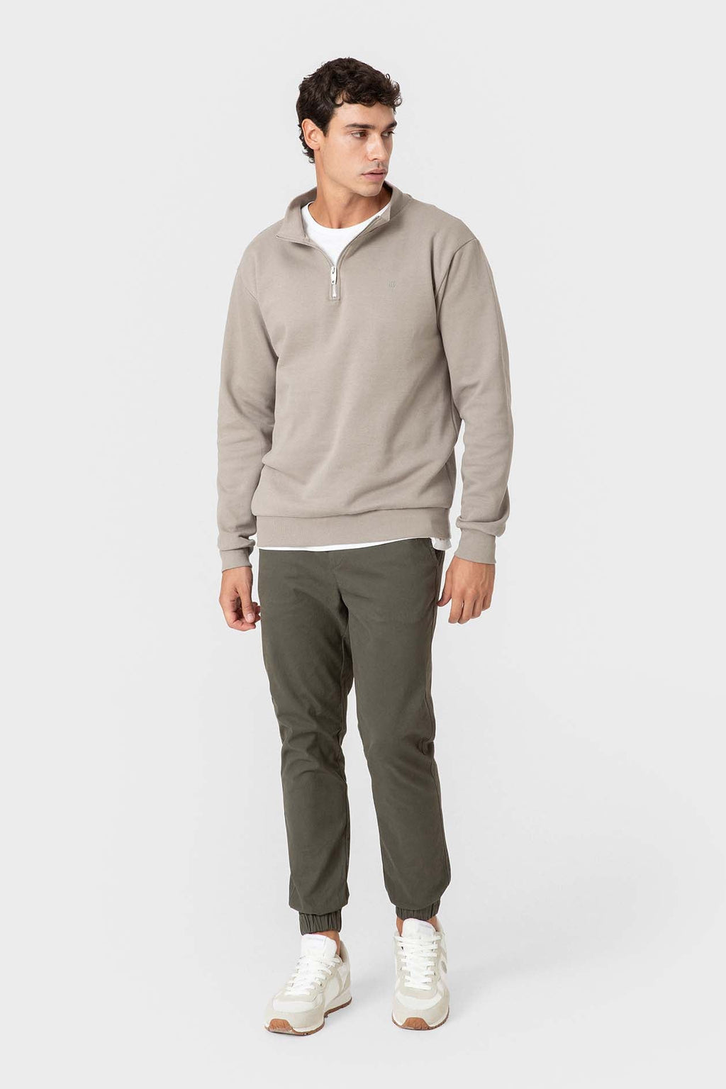 Sudadera beige de algodón con cuello chimenea para hombre