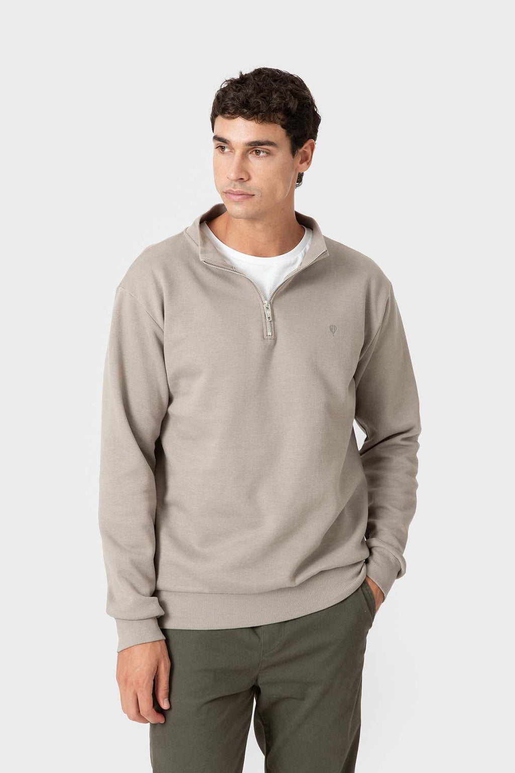 Sudadera beige de algodón con cuello chimenea para hombre