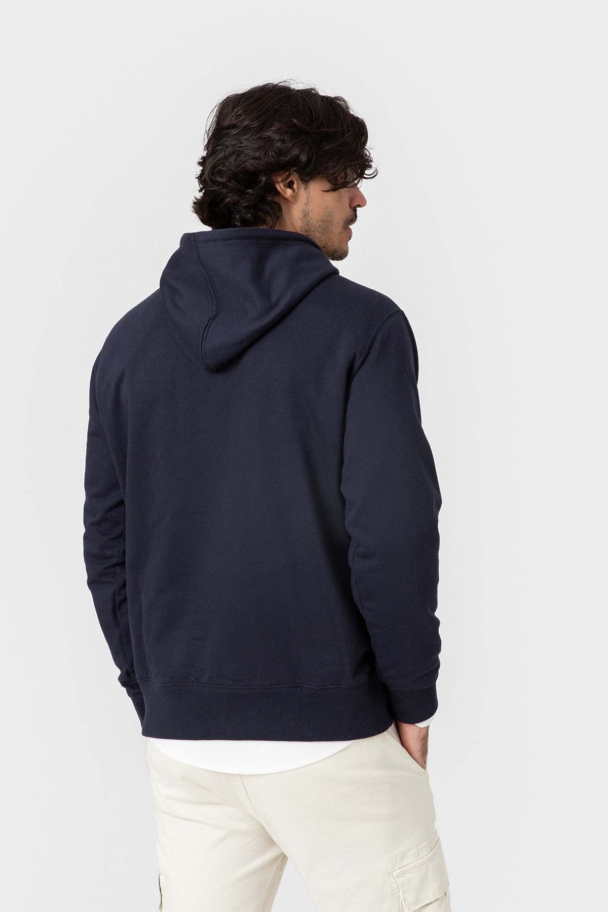 Sudadera azul con capucha y bolsillo canguro para hombre