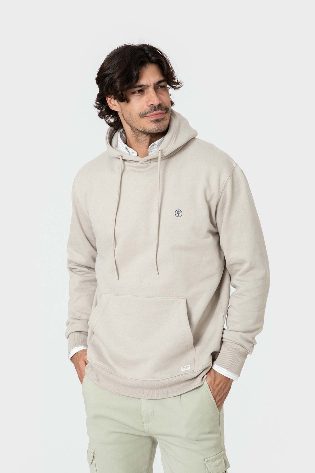 Sudadera beige con capucha y bolsillo canguro para hombre