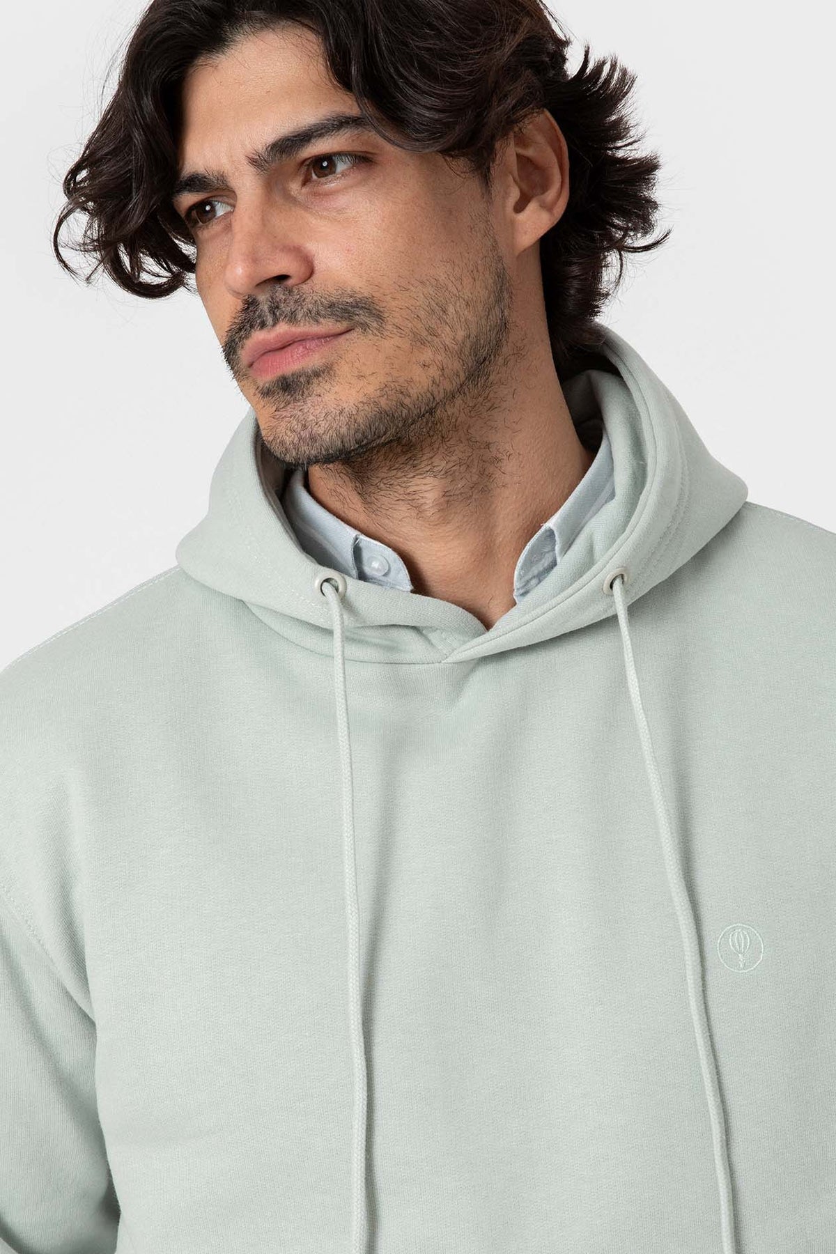 Sudadera verde con capucha y bolsillo canguro para hombre