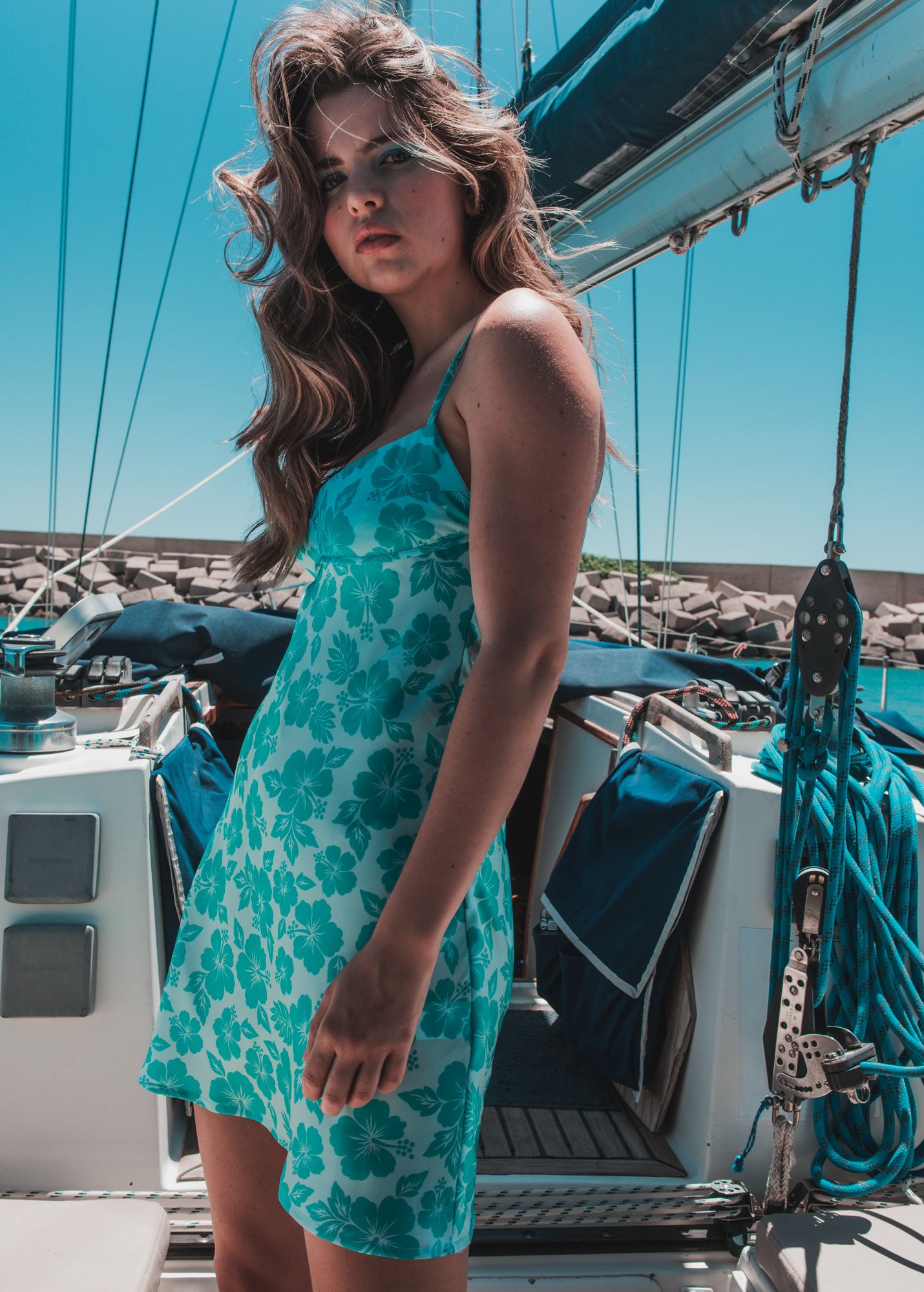 Vestido satinado verde mujer estampado geométrico retro