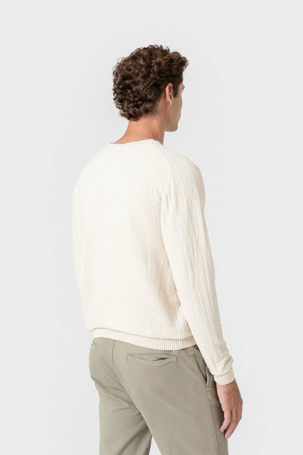 Jersey blanco de algodón con textura de ladrillo