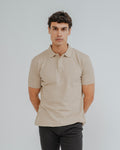 Polo beige de hombre de algodón con logo bordado