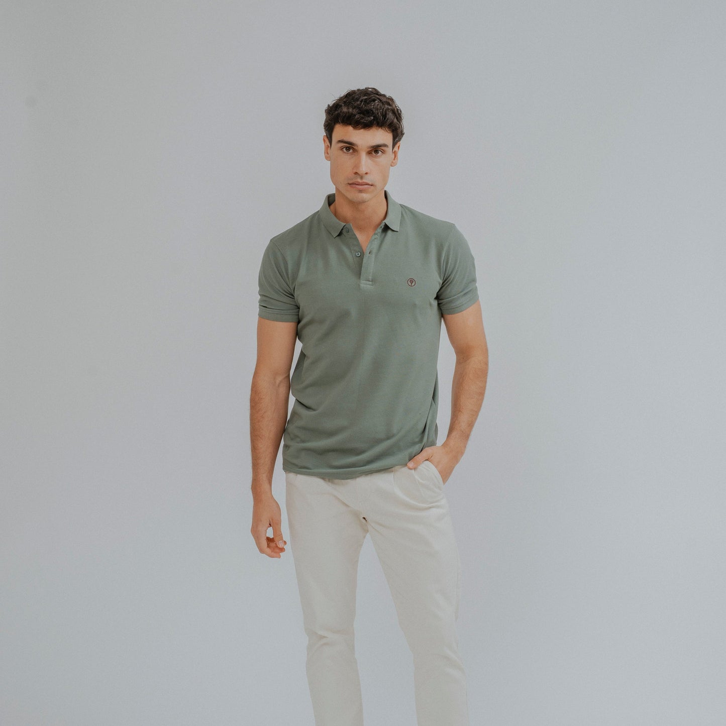 Polo básico verde 100% algodón para hombre