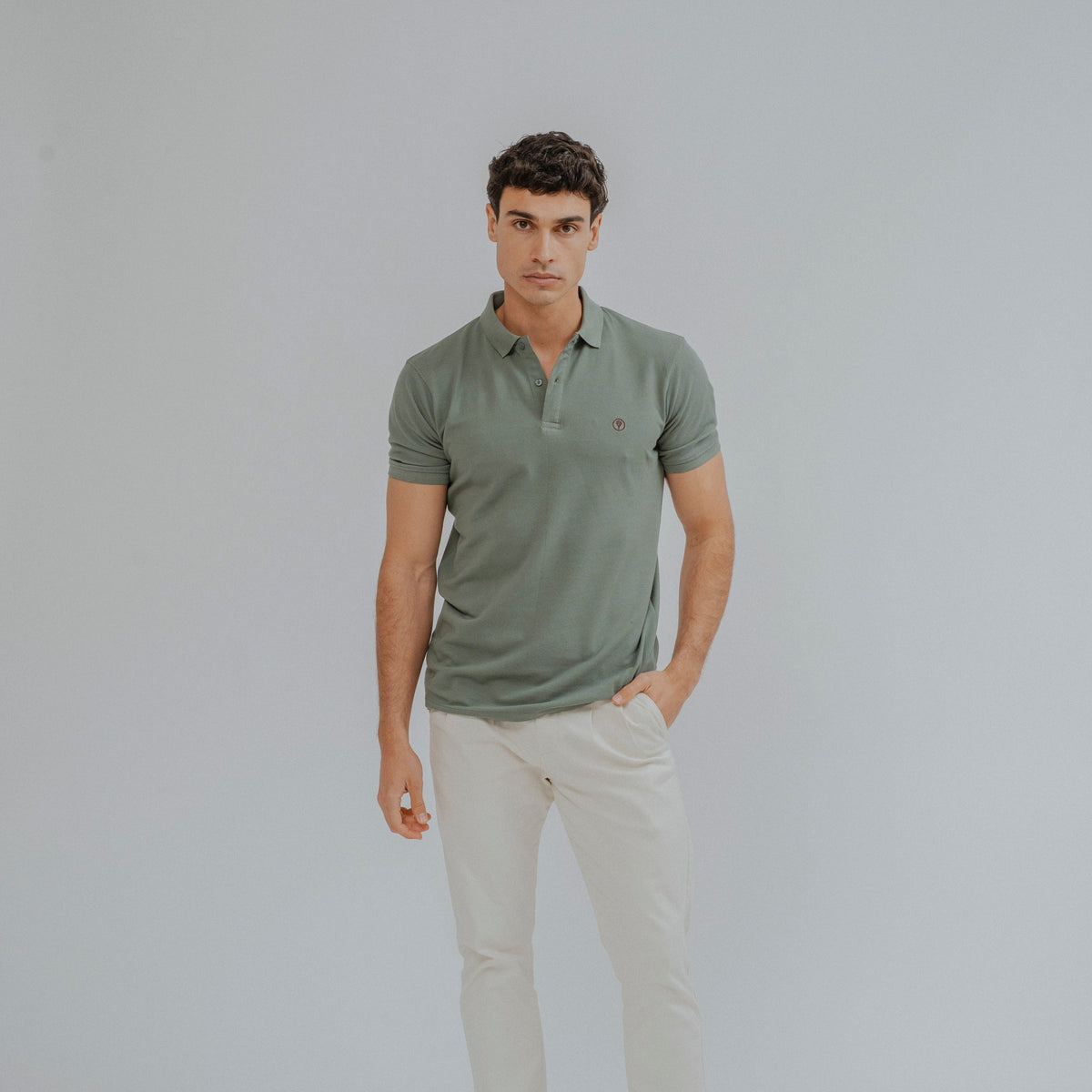 Polo básico verde 100% algodón para hombre